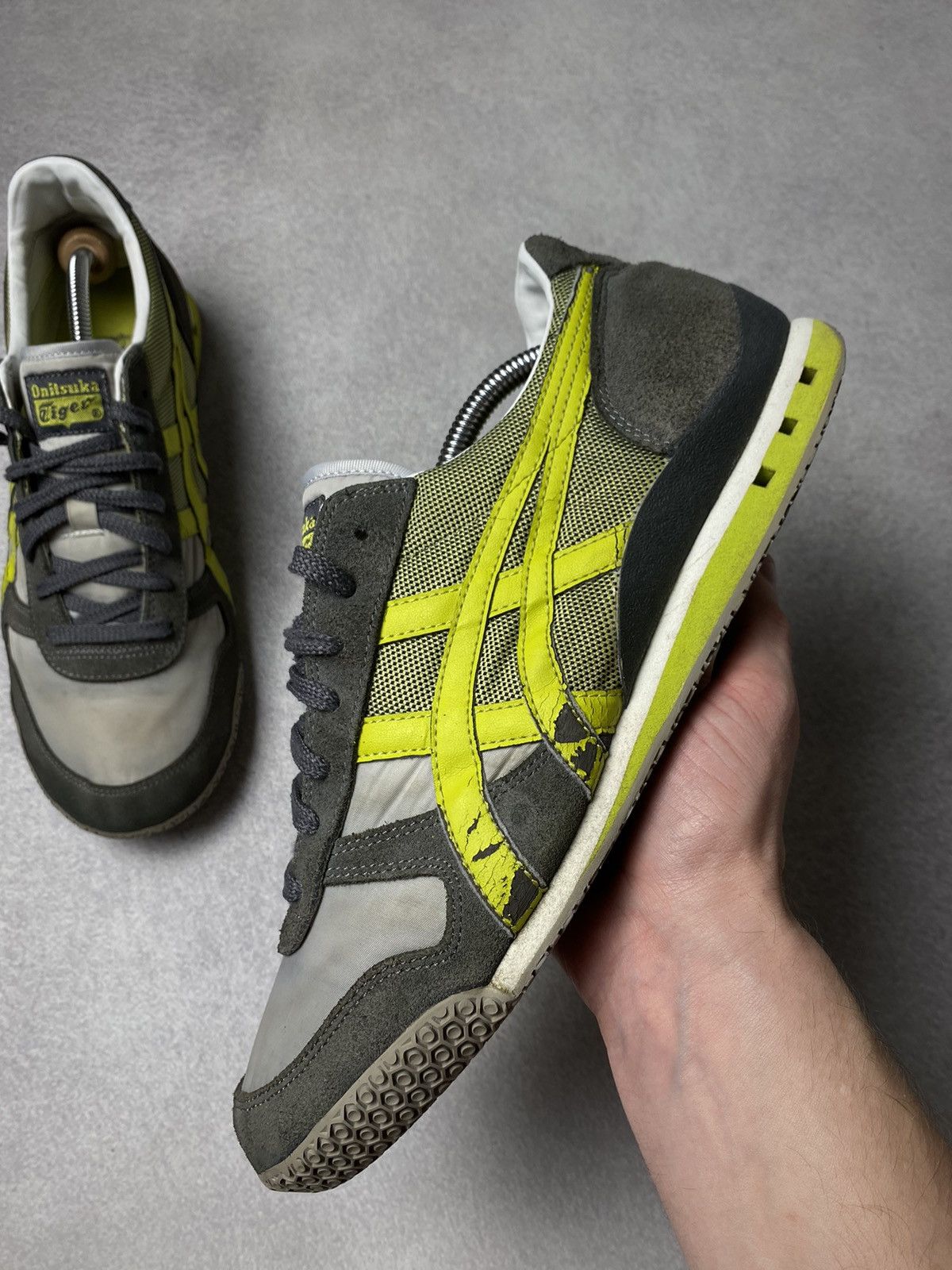 Asics Vintage Asics Onitsuka Tiger OG Distressed Sneakers Y2K Size US 11 / EU 44 - 8 Thumbnail