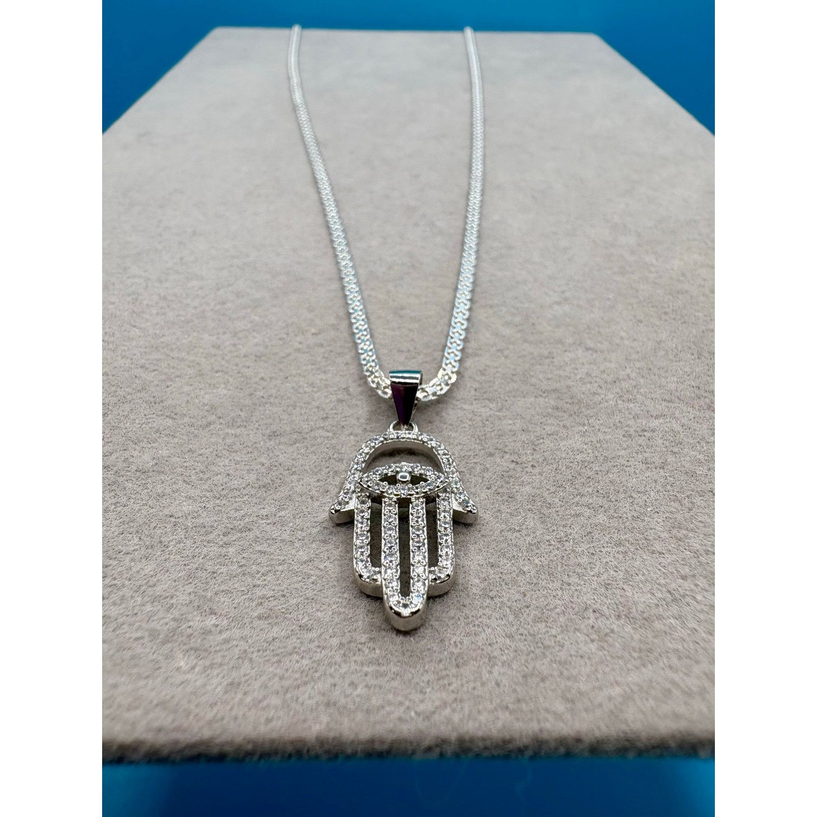 Jewelry NEW Sparkling Silver Moissanite Hamsa Pendant & 24" Chain Size ONE SIZE - 10 Thumbnail