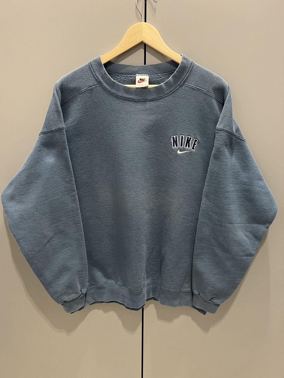 Nike Vintage 90s Nike Sweatshirt Y2K Hype Rare Size XL Size US XL / EU 56 / 4 - 21 Thumbnail
