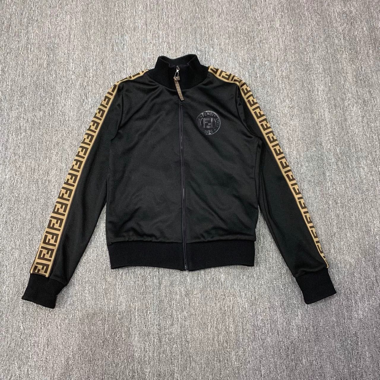 Fendi Fendi Black Jacket with Side Logo Tape Size S / US 4 / IT 40 - 1 Thumbnail