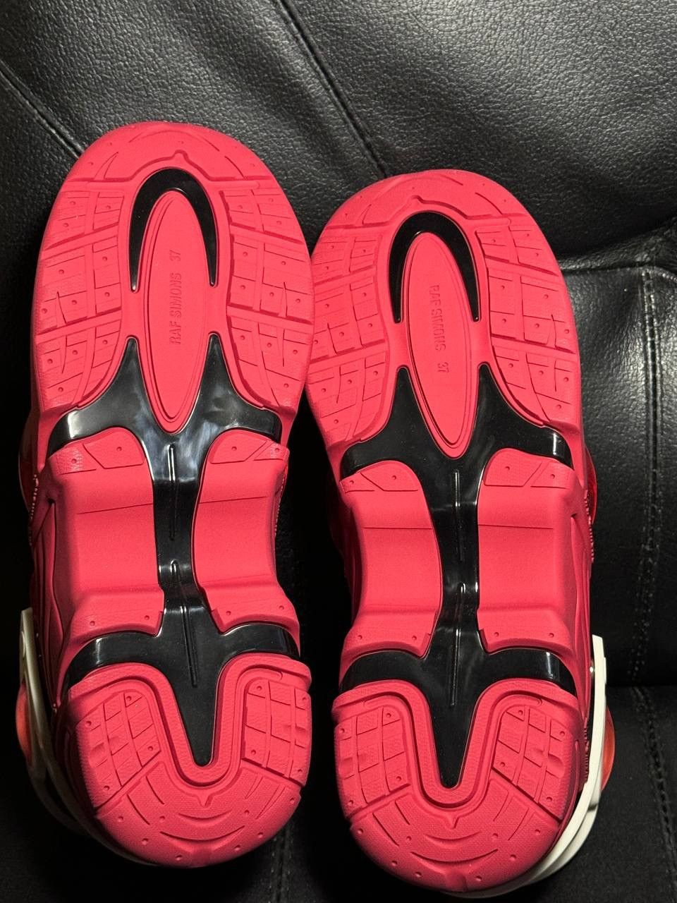 Raf Simons Raf Simons cylon 21 red new Size US 4 / IT 34 - 9 Thumbnail