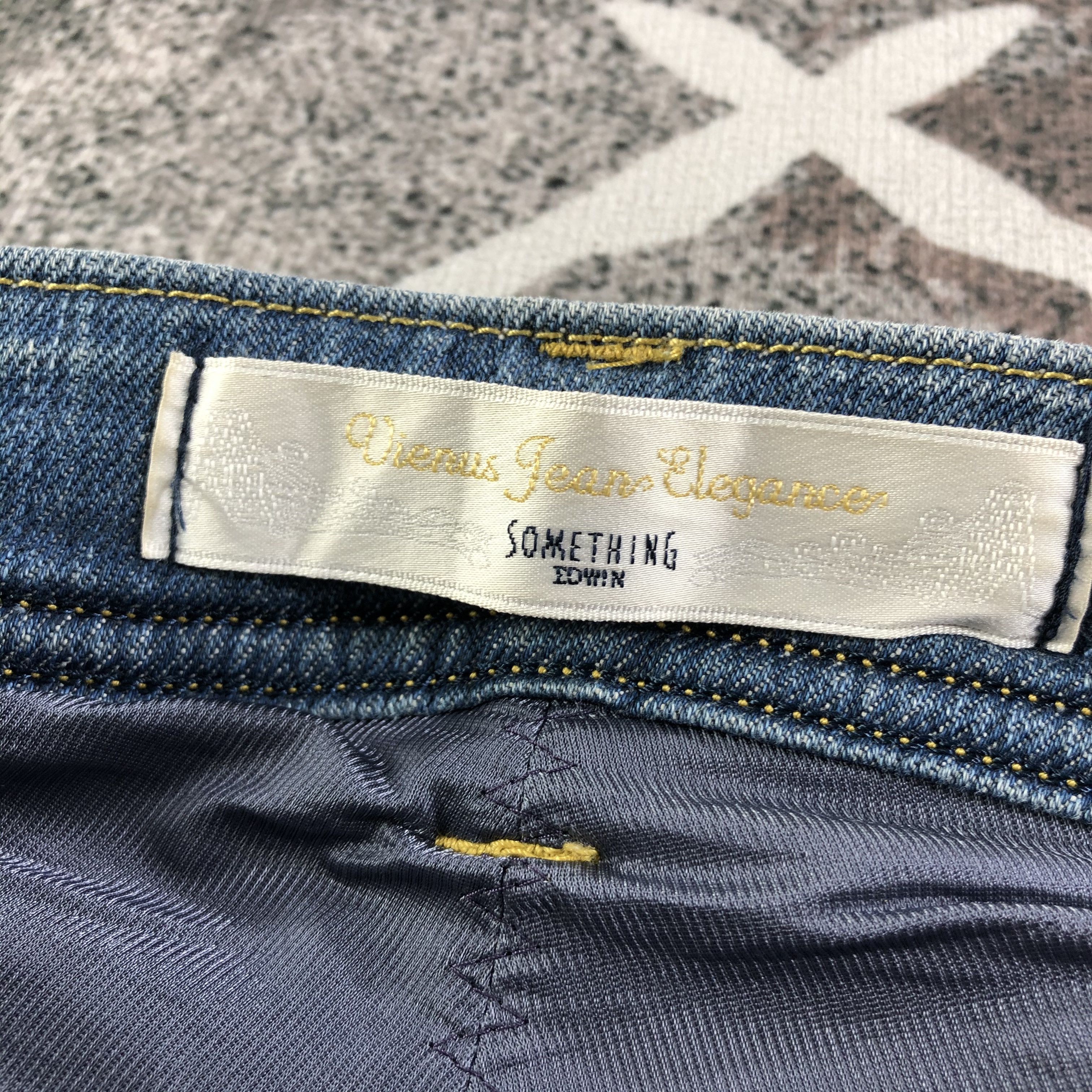 Edwin Edwin Venus Bush Pants Flare Jeans KJ2007 Size 26" / US 2 / IT 38 - 7 Thumbnail