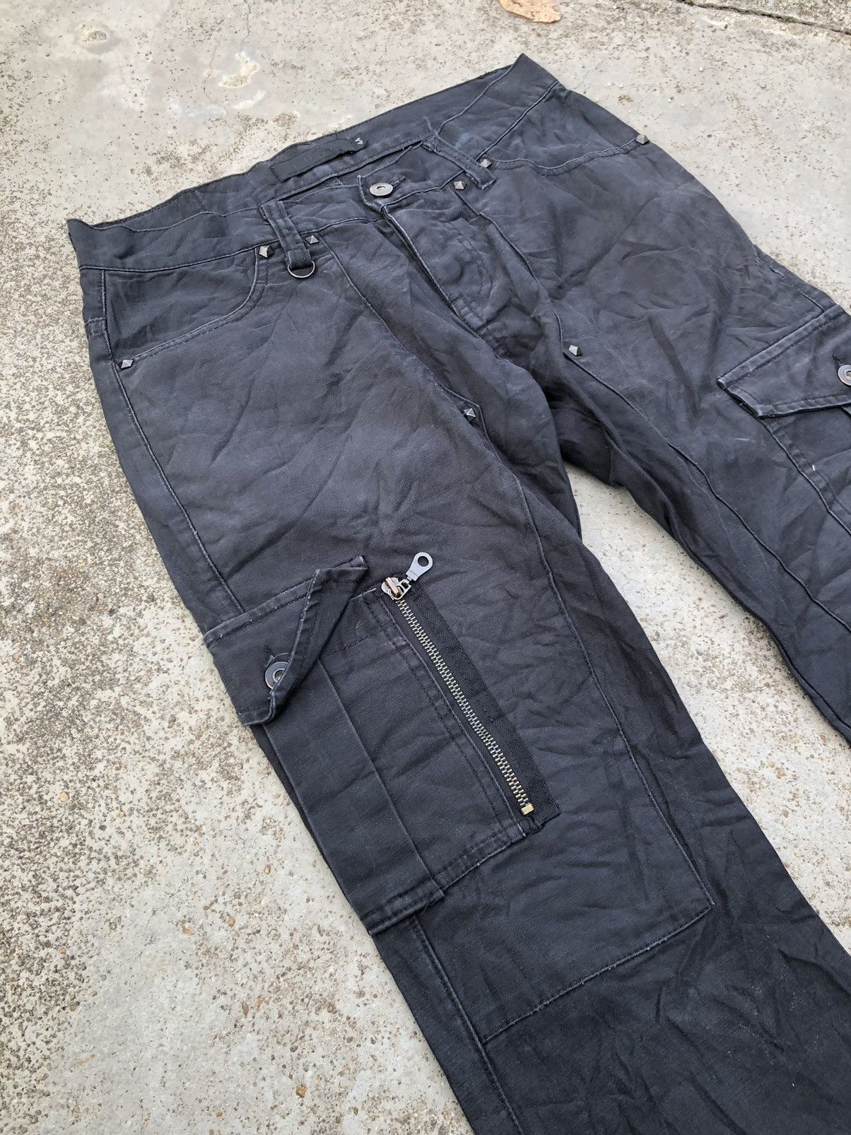 GOSTAR DE FUGA PUNK DOUBLE KNEE STUDDED ZIPPER PANT BY FUGA Size US 31 - 3 Thumbnail
