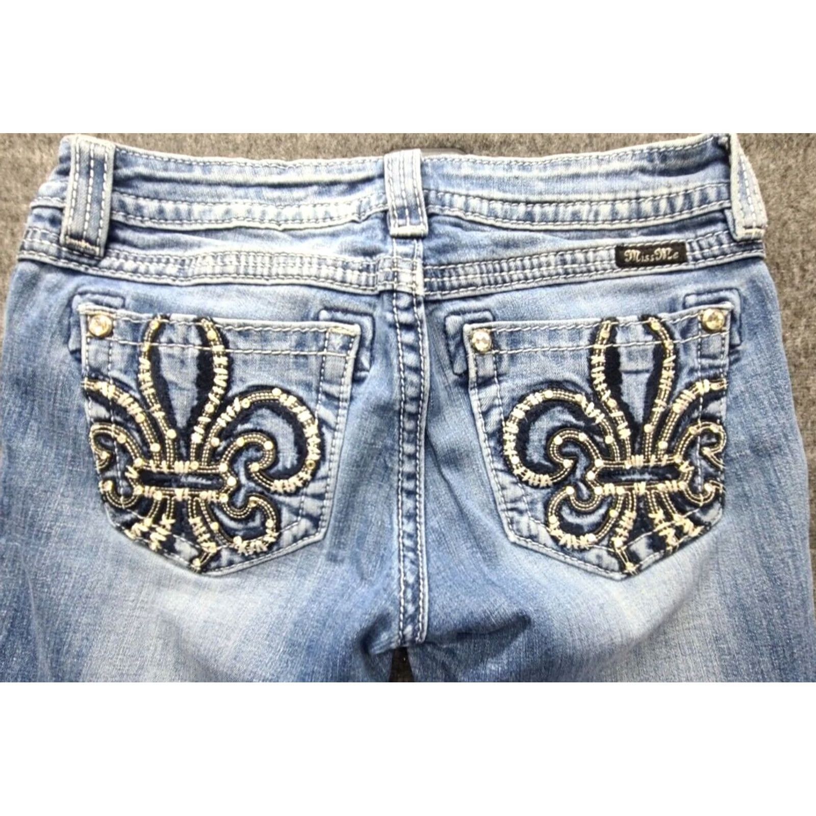 Miss Me Miss Me Jeans Womens 28 Fleur De Lis Boot Cut Embroidered Rhinestone Western Cowgirlcore Denim Blue 5-Pocket Regular Inseam 32" Rise Low. Size 28" / US 6 / IT 42 - 2 Thumbnail