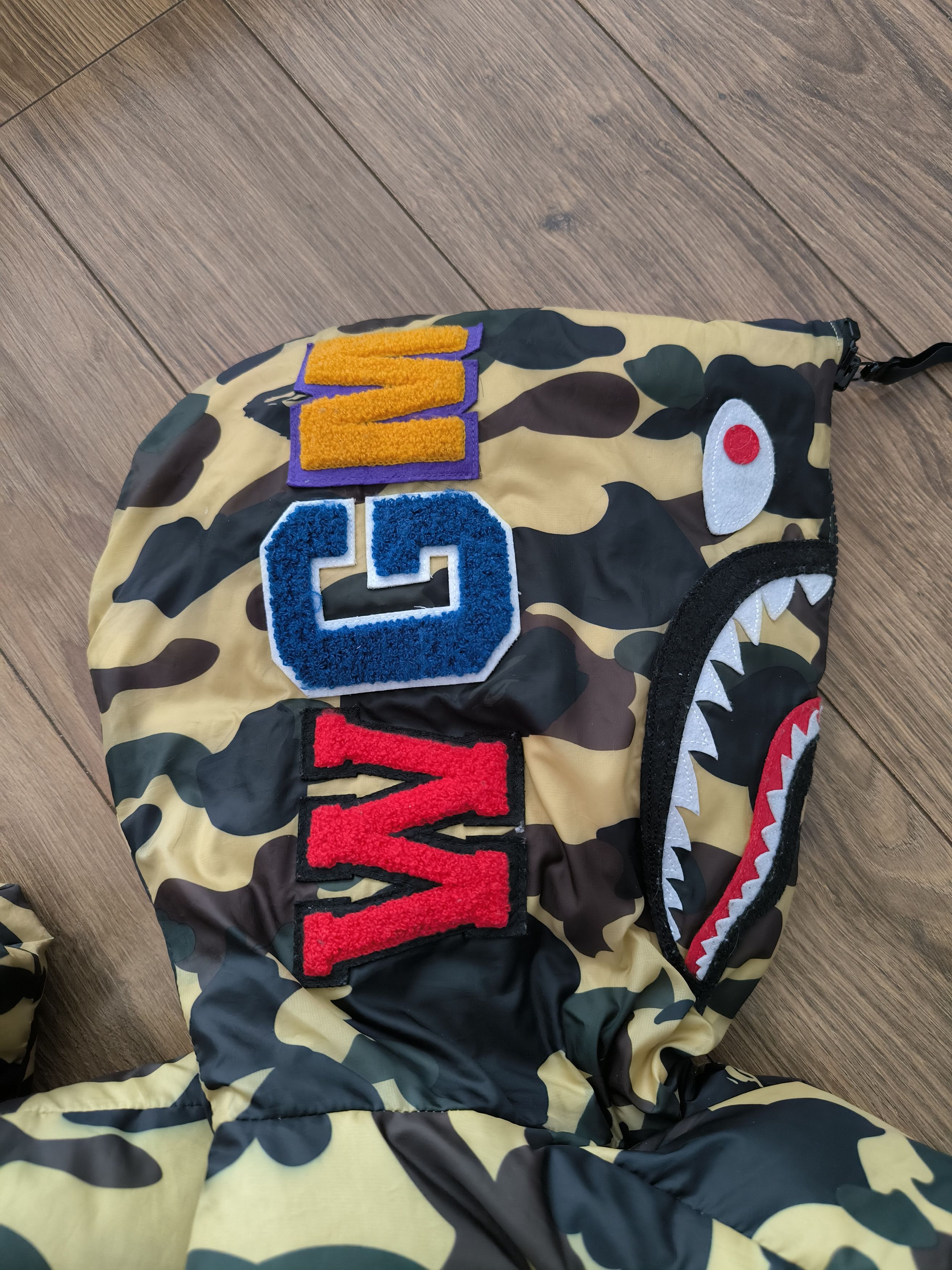 Bape Unisex Bape Shark Puffer Parka, size S, good condition Size S / US 4 / IT 40 - 3 Thumbnail