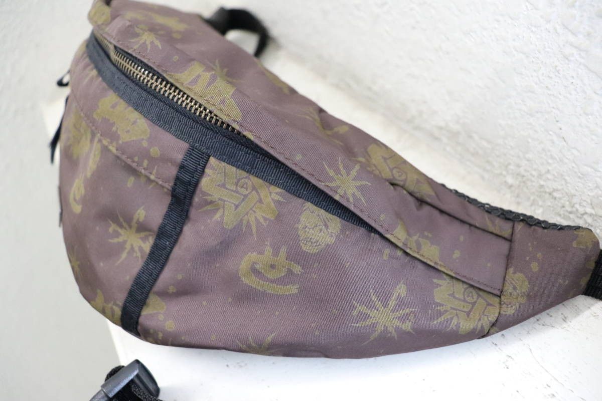 Undercover AW 2001 UNDERCOVER MONOGRAM PATTERN WAIST BAG BROWN Size ONE SIZE - 9 Thumbnail