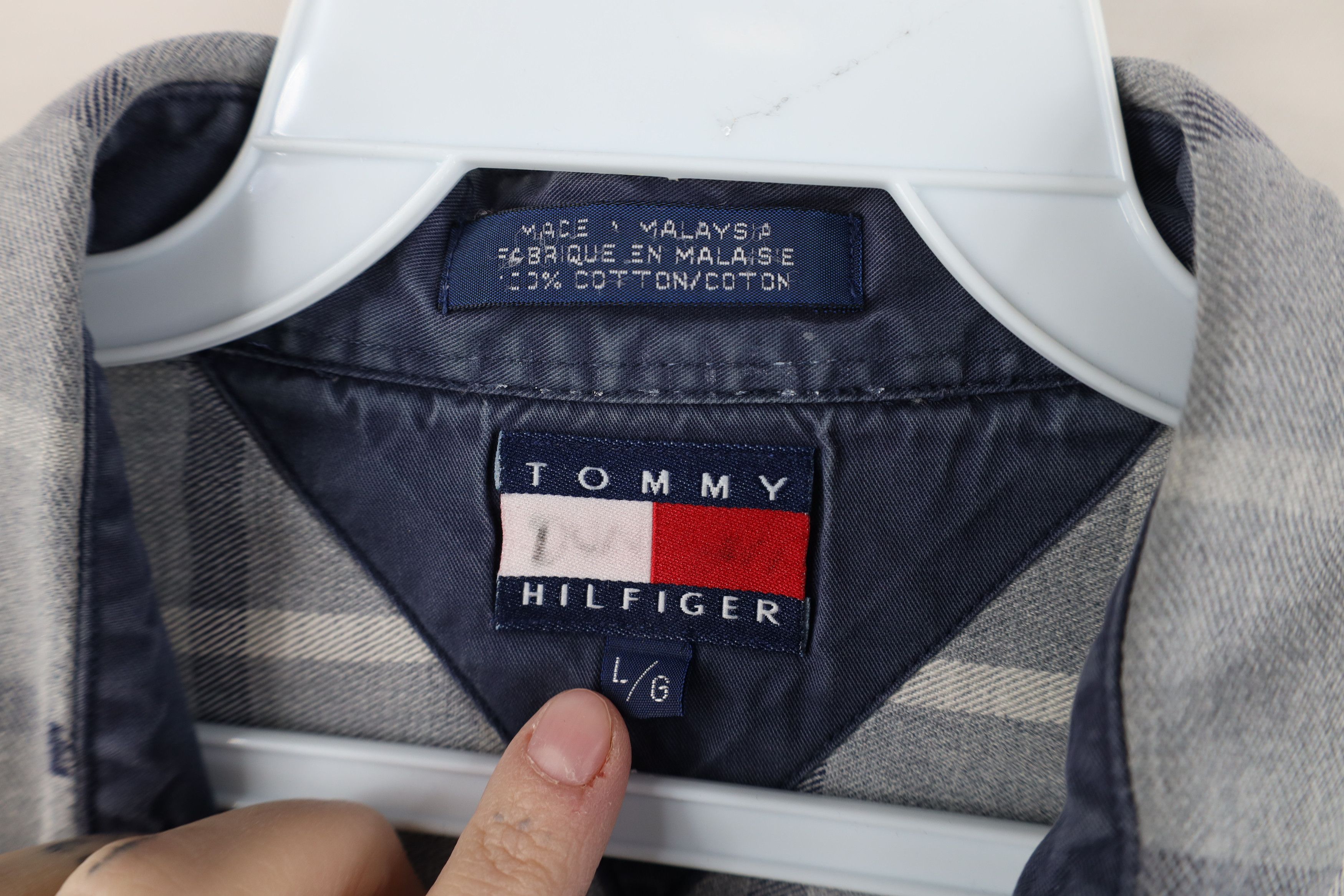 Tommy Hilfiger Vintage 90s Tommy Hilfiger Heavy Flannel Button Shirt Plaid Size US L / EU 52-54 / 3 - 9 Thumbnail