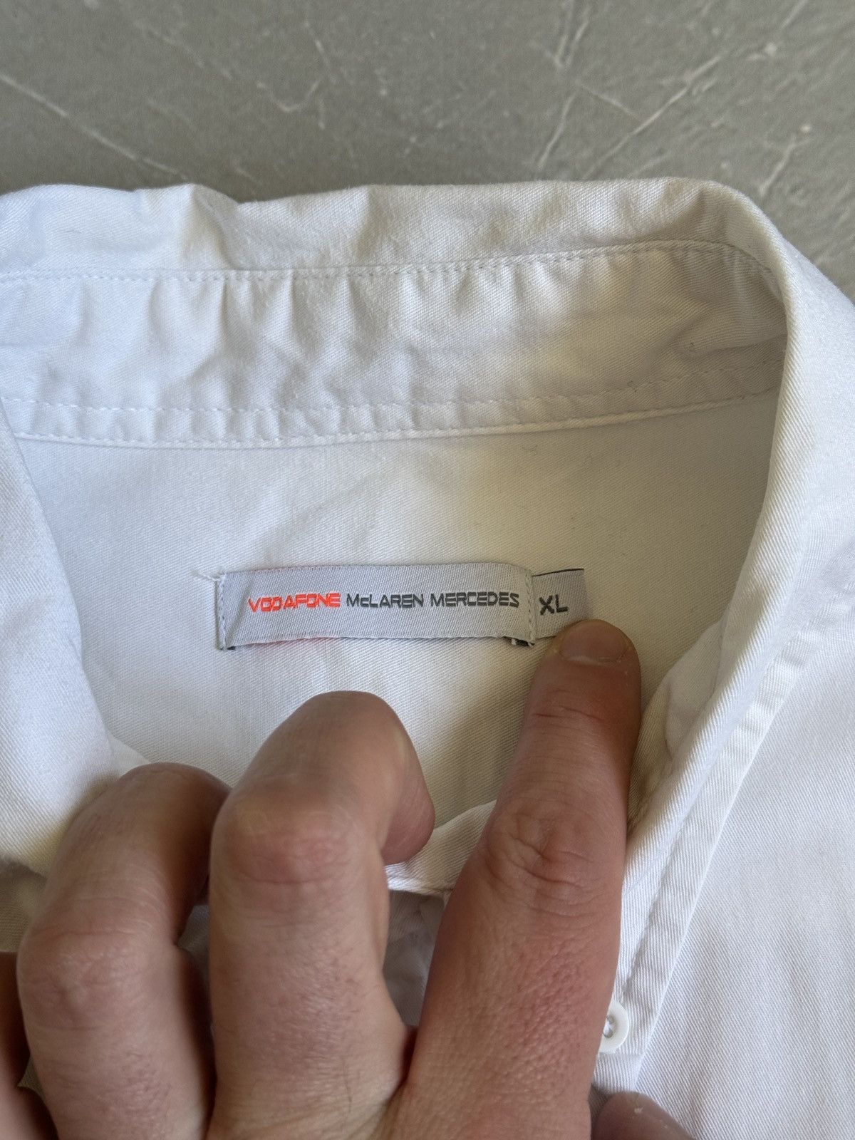 Japanese Brand Vintage McLaren Vodafone Hugo boss Racing Shirt Size US L / EU 52-54 / 3 - 12 Thumbnail