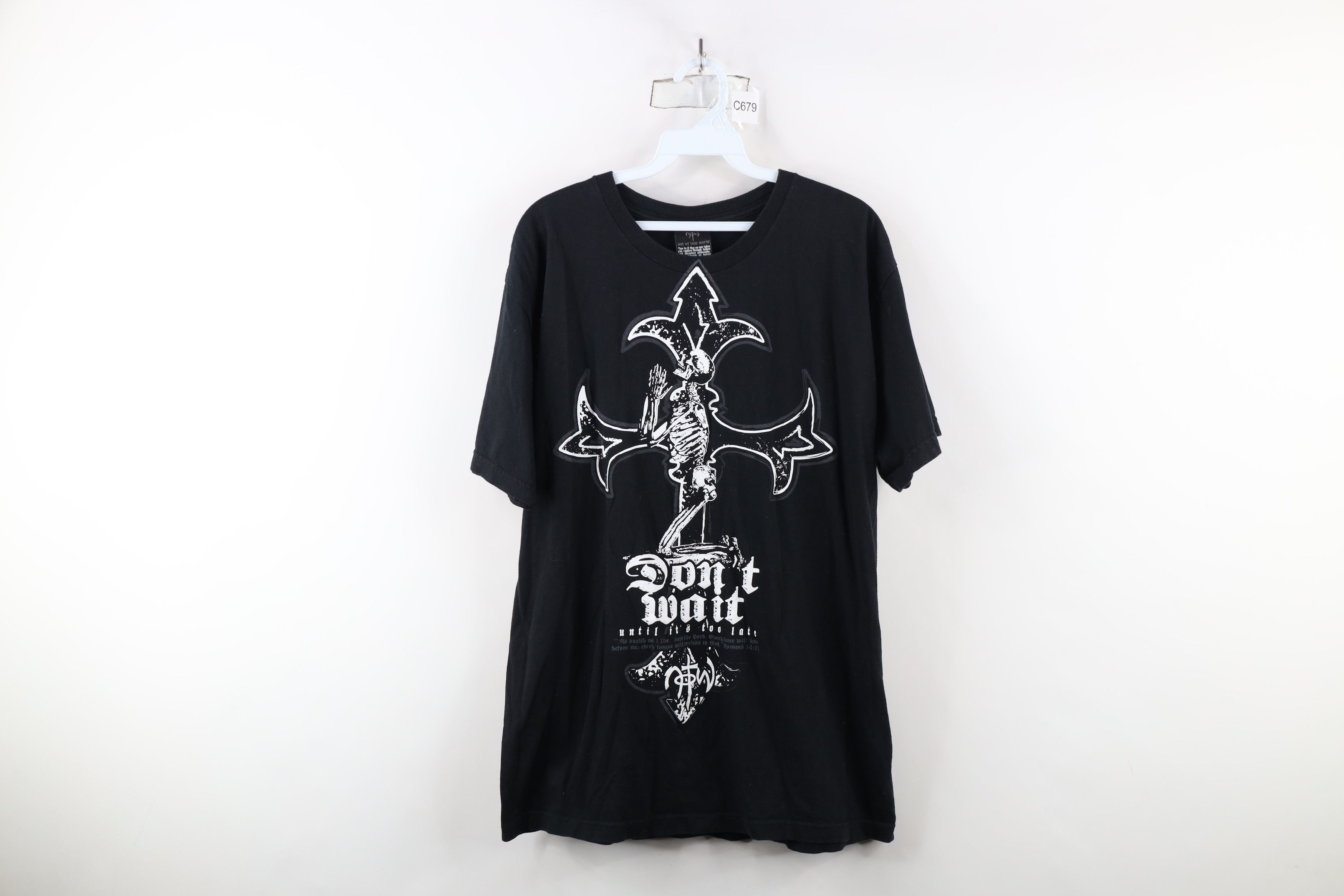Vintage Vintage Y2K Streetwear Christian Skeleton Cross T-Shirt Size US L / EU 52-54 / 3 - 1 Thumbnail