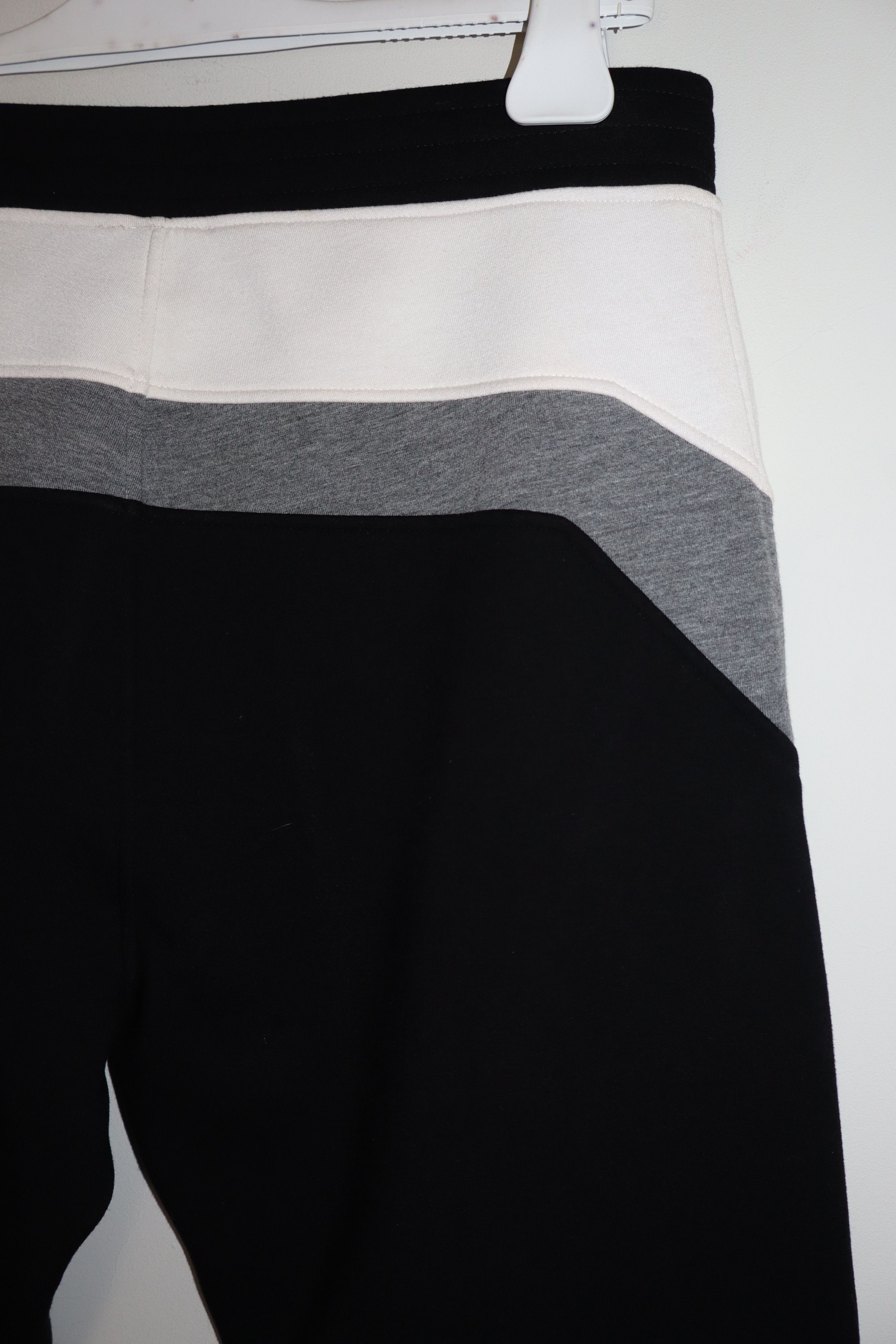 Neil Barrett Chevron neoprene inserts sweatpants Size US 32 / EU 48 - 9 Thumbnail