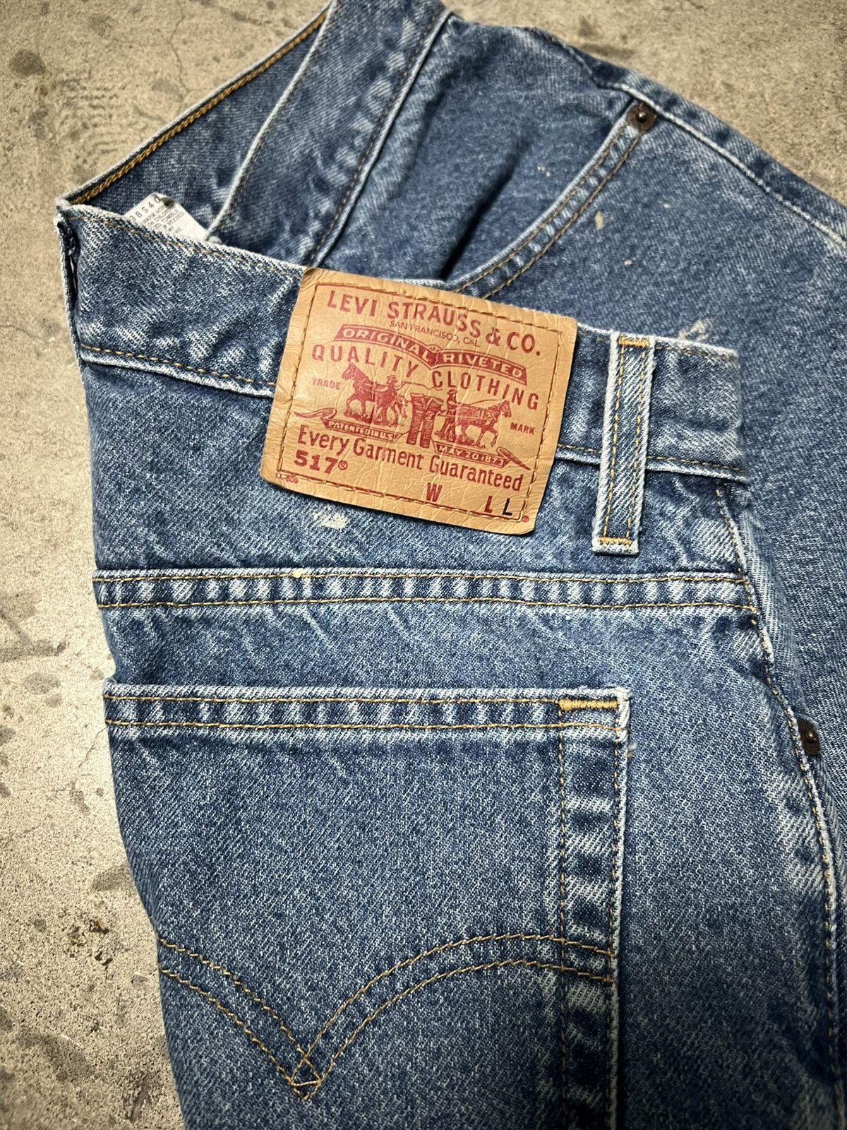 Levi's Vintage y2k 32x32 Levi’s boot cut paint splatter jeans Size US 32 / EU 48 - 6 Thumbnail