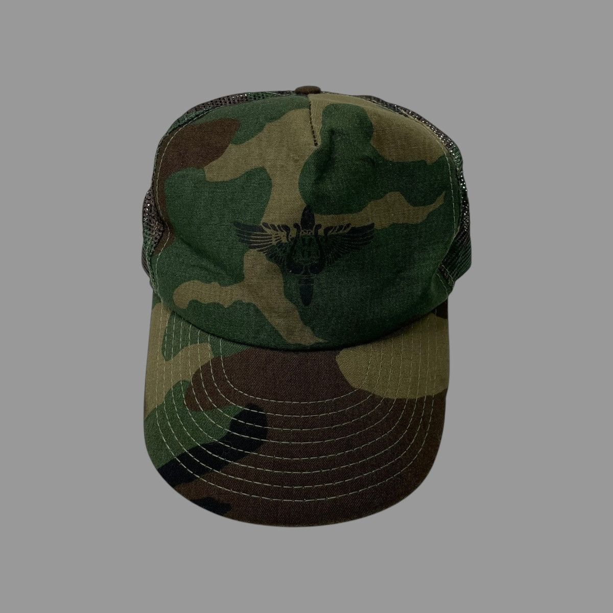 Vintage Vintage 1980s camo Air Force emblem trucker hat Size ONE SIZE - 1 Thumbnail