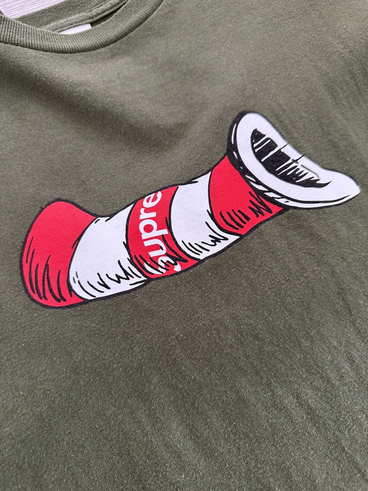 Supreme Supreme Cat In The Hat Tee Size US XL / EU 56 / 4 - 2 Thumbnail