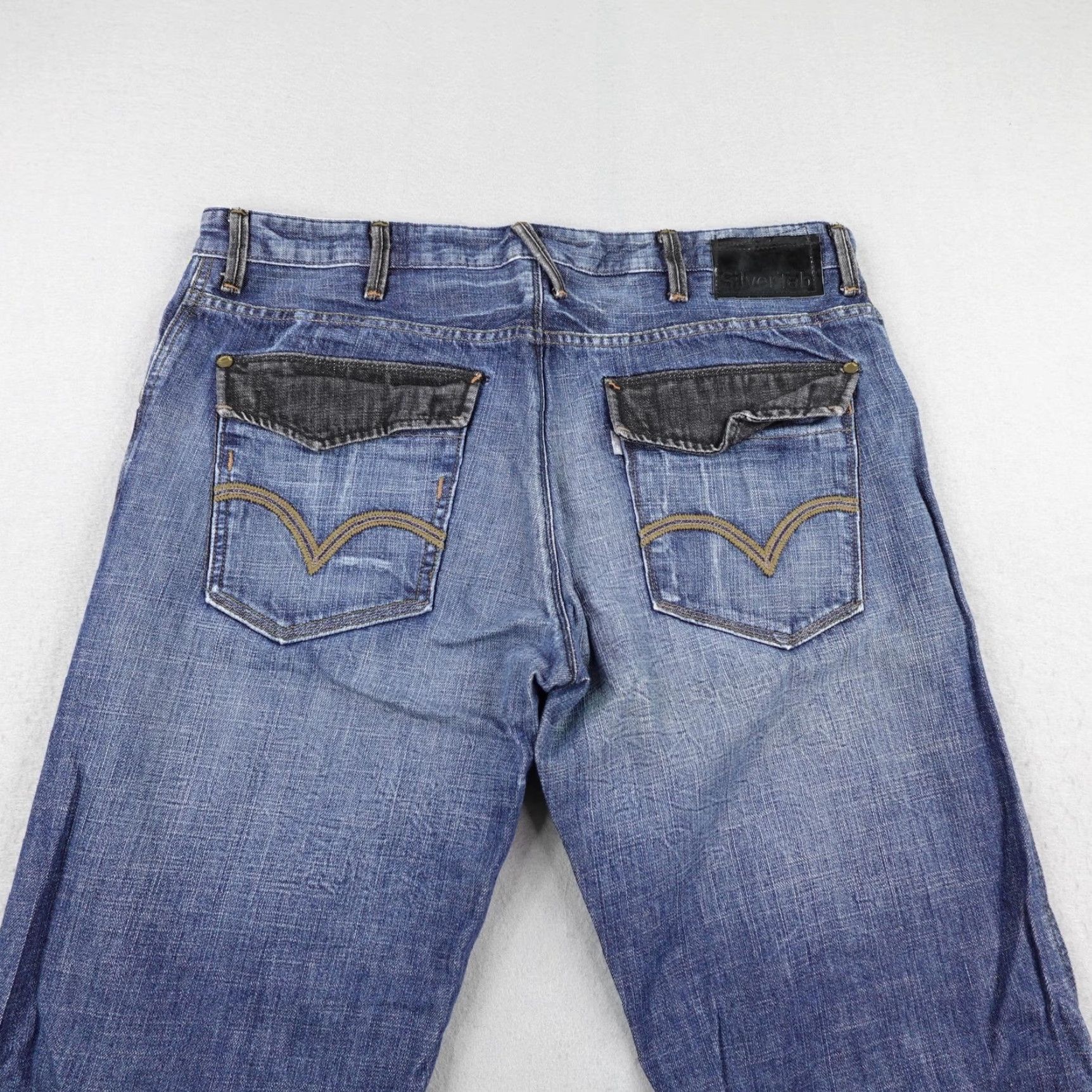 Levi's VINTAGE Levi's SilverTab Loose Jeans 38x30 Blue Denim Y2K Baggy Flap Pockets Mens Relaxed 90s Southwestern Cotton Denim Size US 38 / EU 54 - 5 Thumbnail