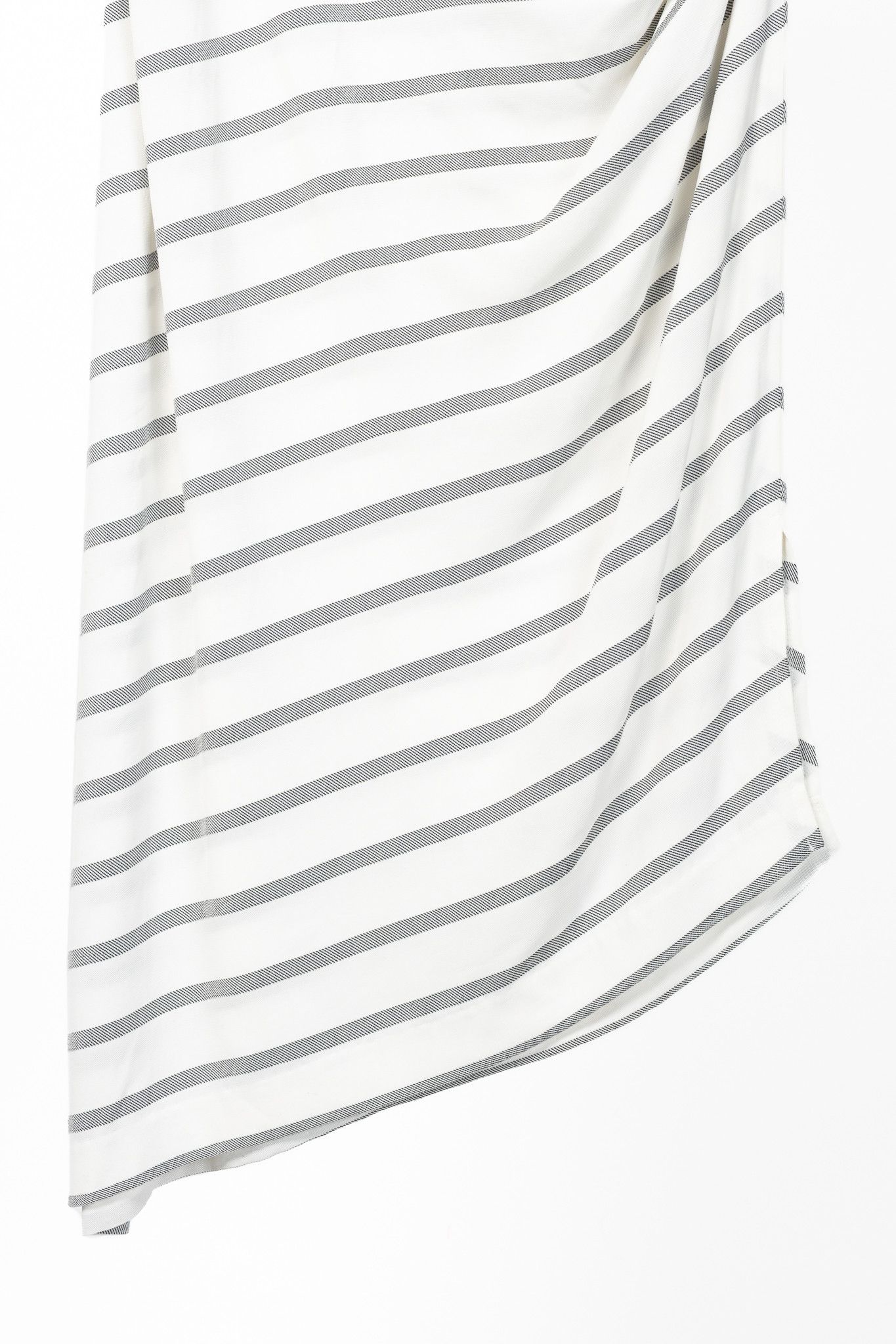 SMYTHE Smythe White & Black Diagonal Stripe Asymmetrical Midi Skirt Size 26" / US 2 / IT 38 - 4 Thumbnail