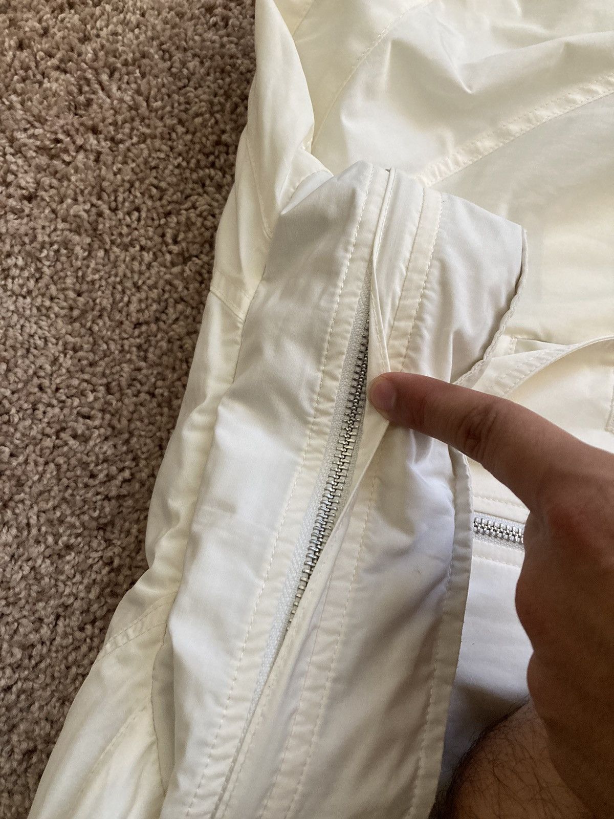 Martine Rose SS19 Martine Rose Cream Zip Up Jacket Rain 2019 MR Be Seen Size US S / EU 44-46 / 1 - 9 Thumbnail