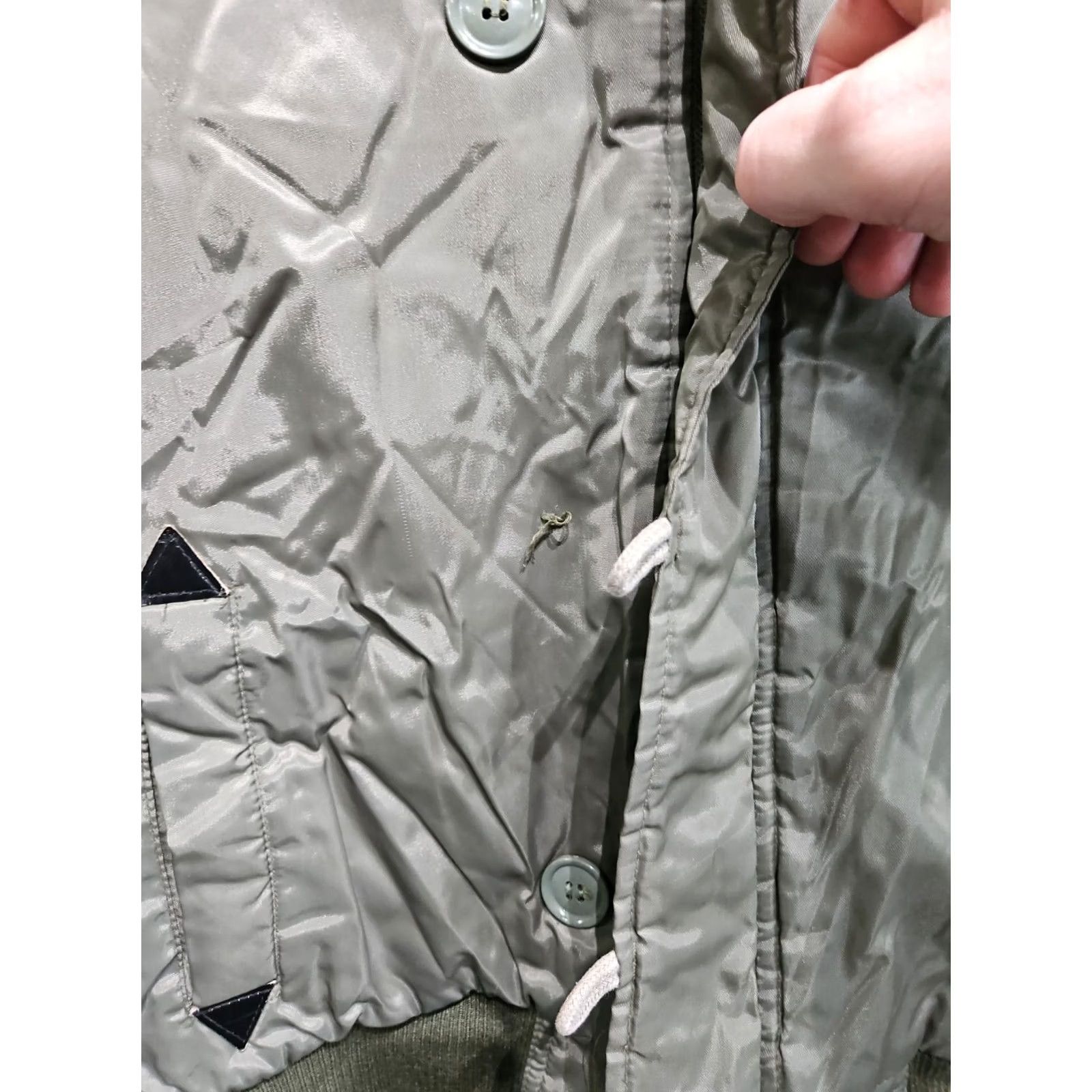 Vintage VINTAGE Cimarron Green Satin Hooded Puffer Jacket Mens Large Army Bomber Jacket Men Regular Satin Hooded Winter 26" 22" Pit to Pit Size US L / EU 52-54 / 3 - 5 Thumbnail