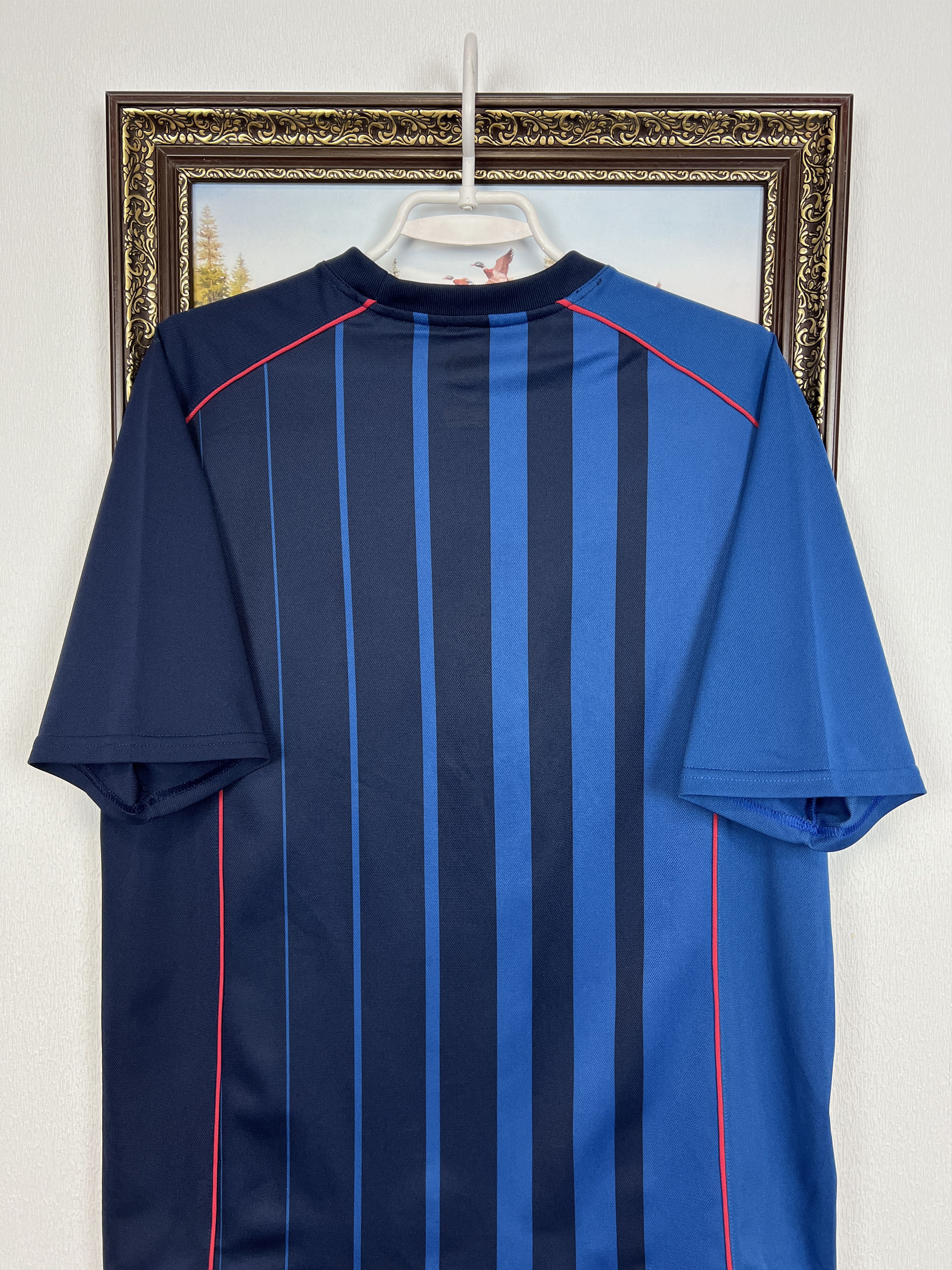 Barcelona football shirt 2004 Soccer Nike Jersey Tee Hype
