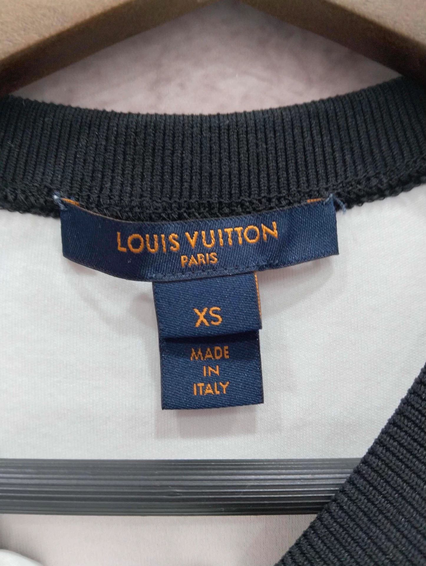Louis Vuitton LV T-shirt XS Size XS / US 0-2 / IT 36-38 - 3 Thumbnail