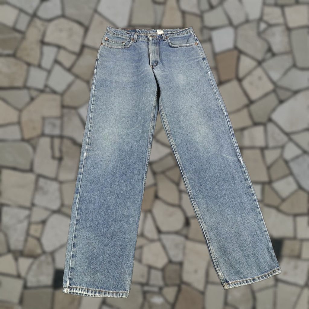 Levi's VINTAGE Levi's Jeans Mens 34 Waist 34 Inseam Blue Denim 550 Relaxed Fit Baggy 90s Pants Size US 34 / EU 50 - 1 Thumbnail