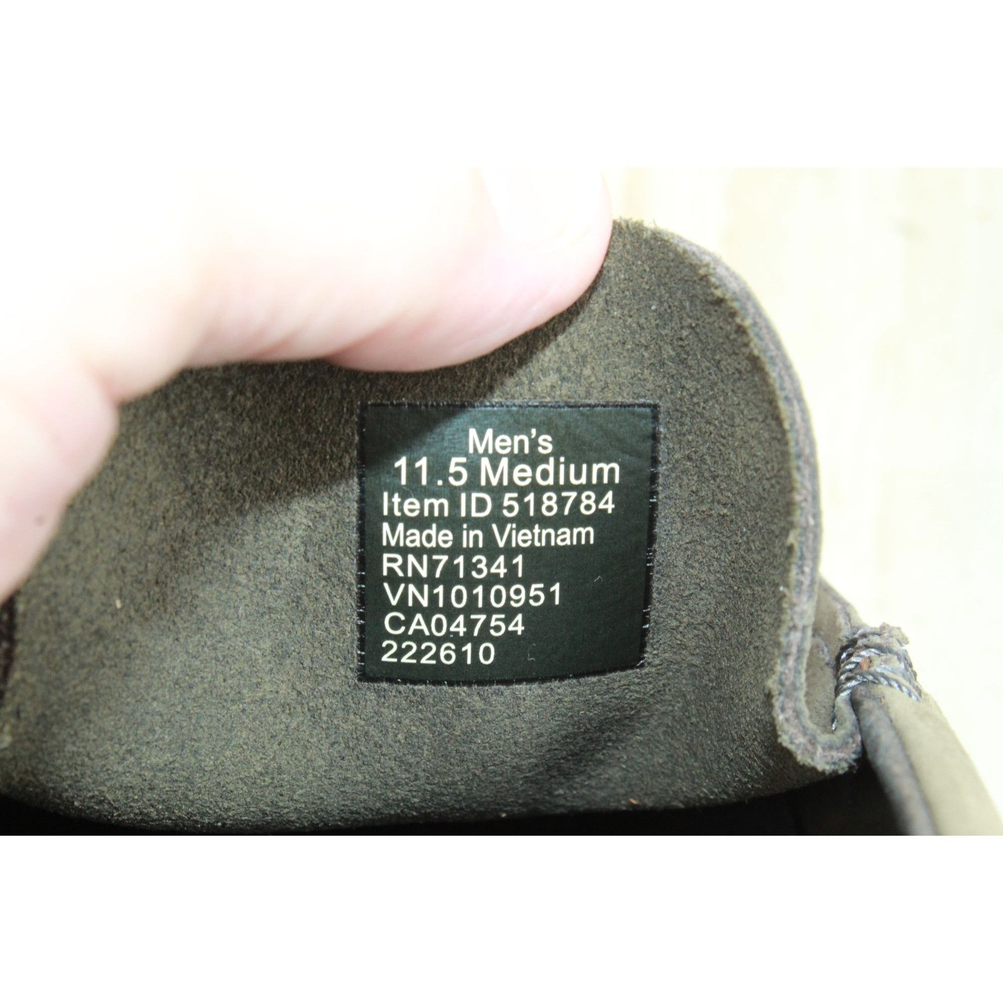 L.L. Bean LL Bean Men’s Kennebec Slip-On Shoes Leather Size US 11.5 / EU 44-45 - 9 Thumbnail