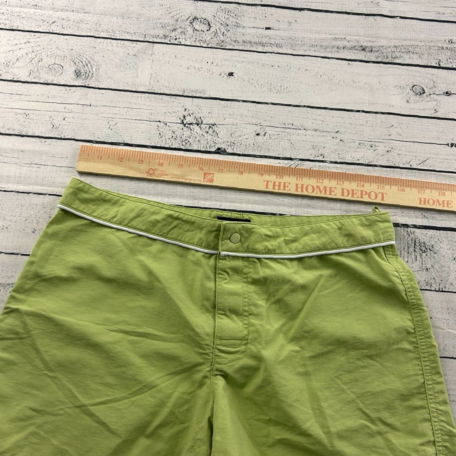 Patagonia Patagonia Womens 10 Green Nylon Hiking Outdoor Casual Button Shorts Size 32" / US 10 / IT 46 - 4 Thumbnail