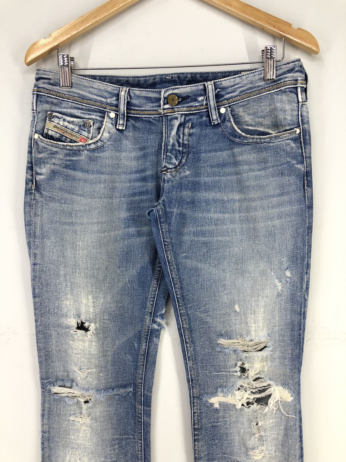 Diesel Vintage Diesel Lowky Distressed Faded Blue Jeans Size 29" - 4 Thumbnail
