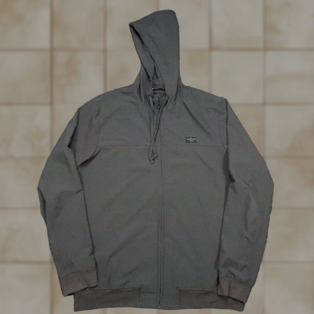 TravisMathew Travis Mathew Hoodie Mens L Gray Wanderlust Full Zip Hooded Stretch Golf Size US L / EU 52-54 / 3 - 1 Thumbnail