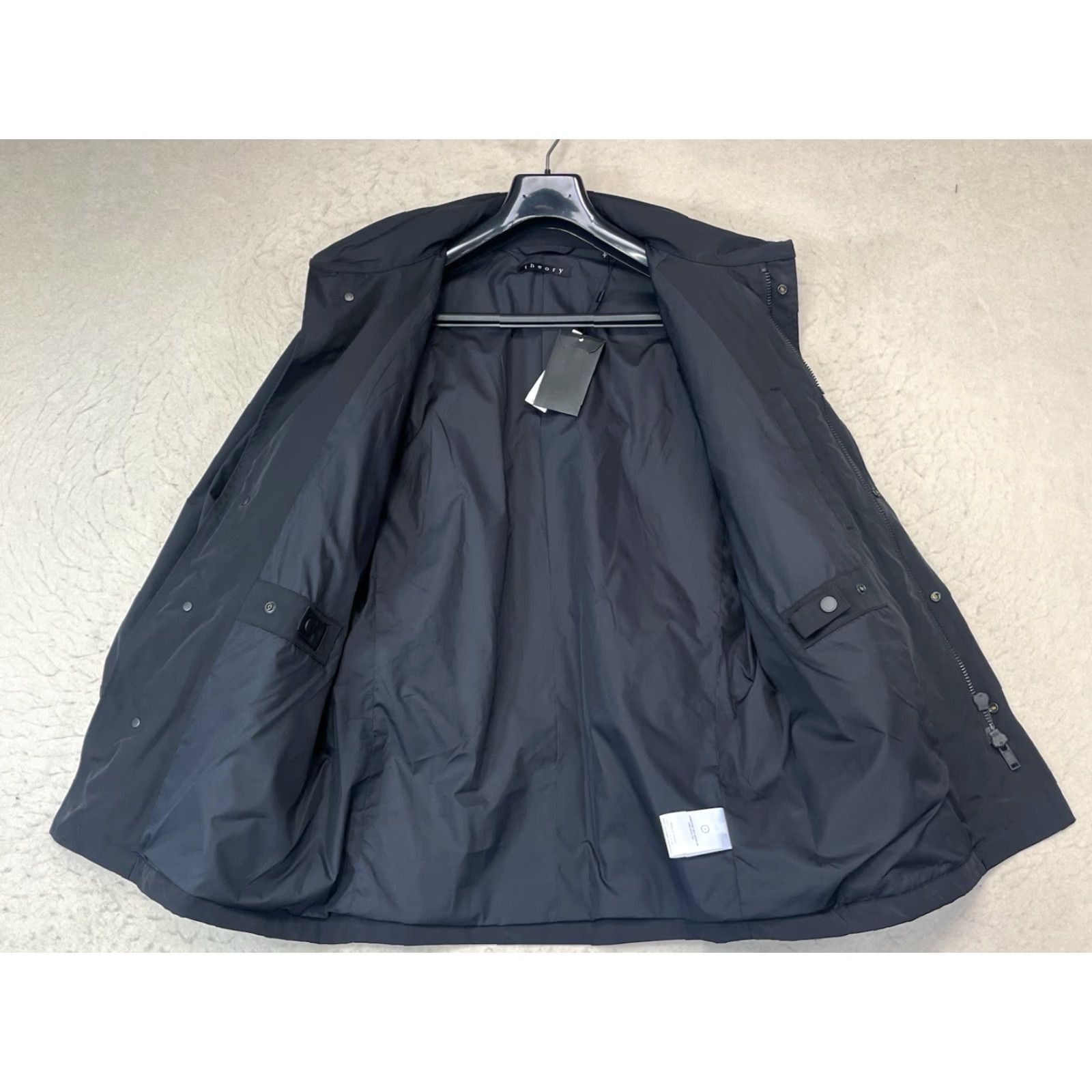 Theory Theory Jacket Cempos Fuel Canvas Windbreaker Hooded NWT Small Mens Black Rain Compact Fall Spring Casual Zip Canvas Polyester Polyester Exterior Size US S / EU 44-46 / 1 - 6 Thumbnail