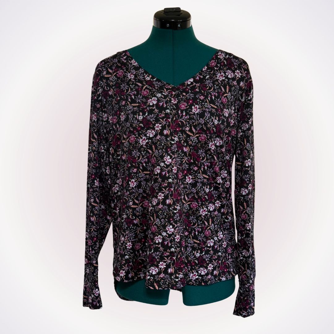 Other Bobeau Black Floral Long Sleeve Top | Sz M Size M / US 6-8 / IT 42-44 - 1 Thumbnail