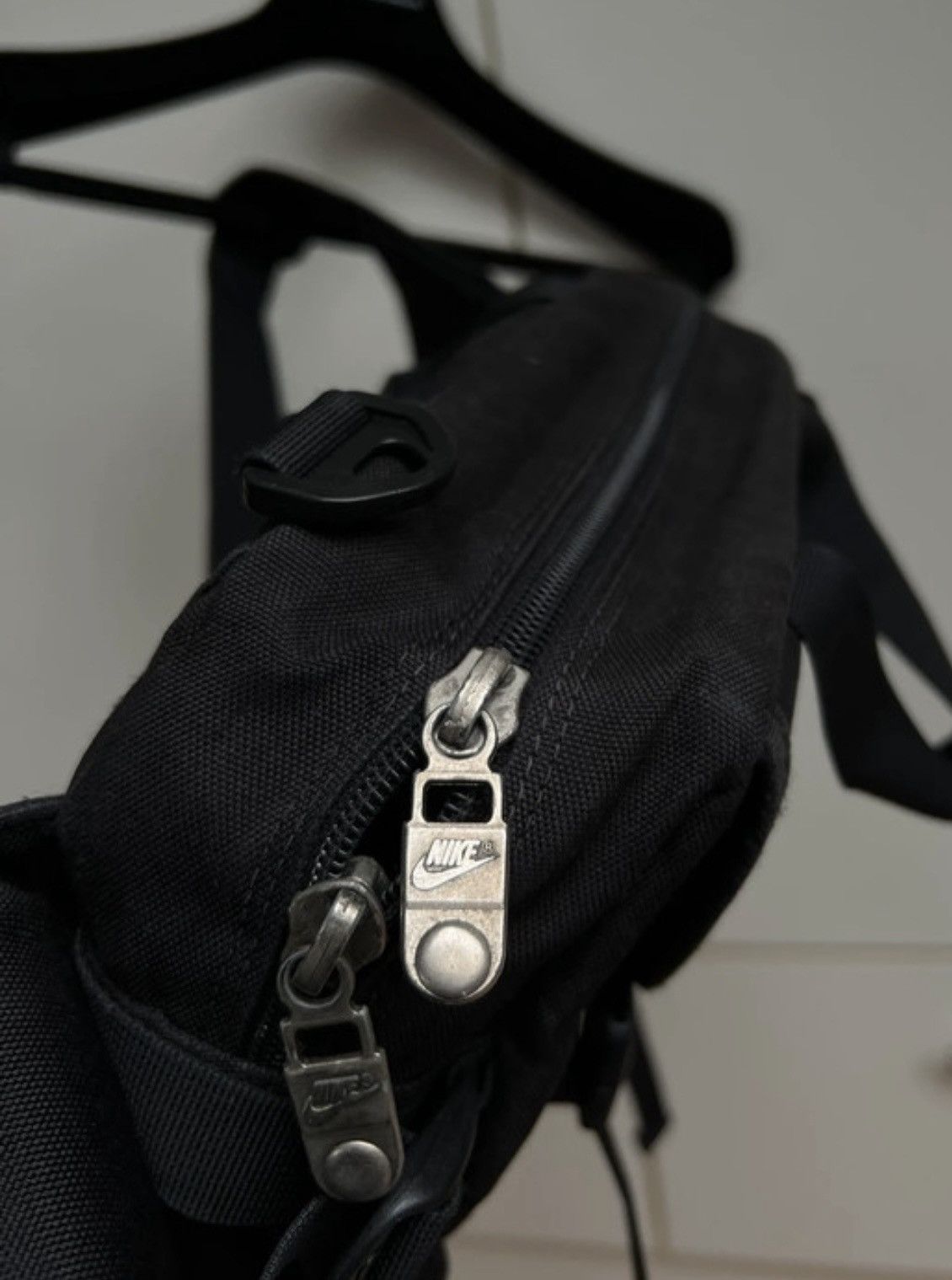 Nike ACG Nike ACG 1990s cross body technical utility bag (13”x9”) Size ONE SIZE - 6 Thumbnail