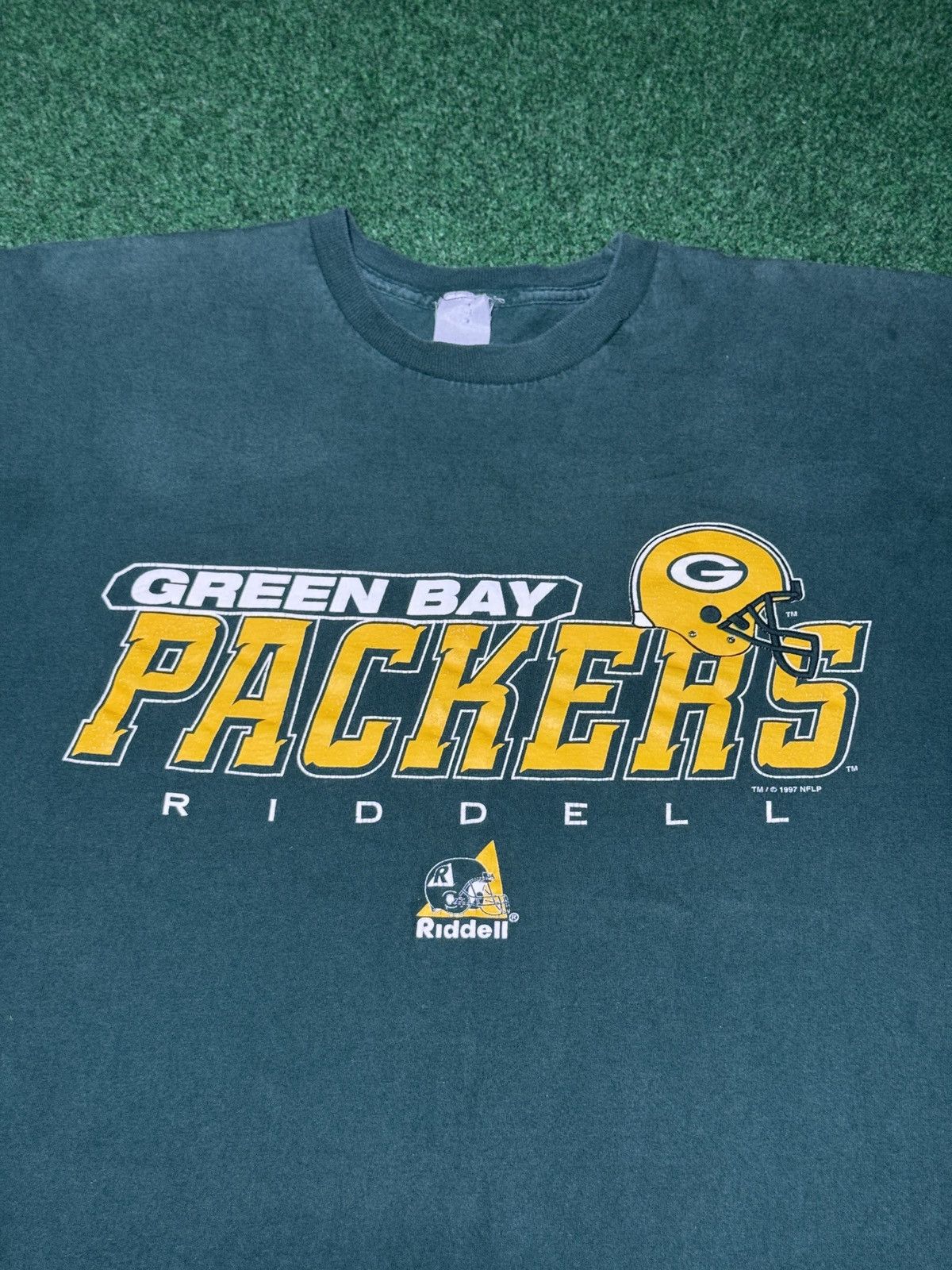Vintage Vintage 90s Green Bay Packers Riddell NFL Lrg 23x27 T Shirt Size US L / EU 52-54 / 3 - 2 Thumbnail