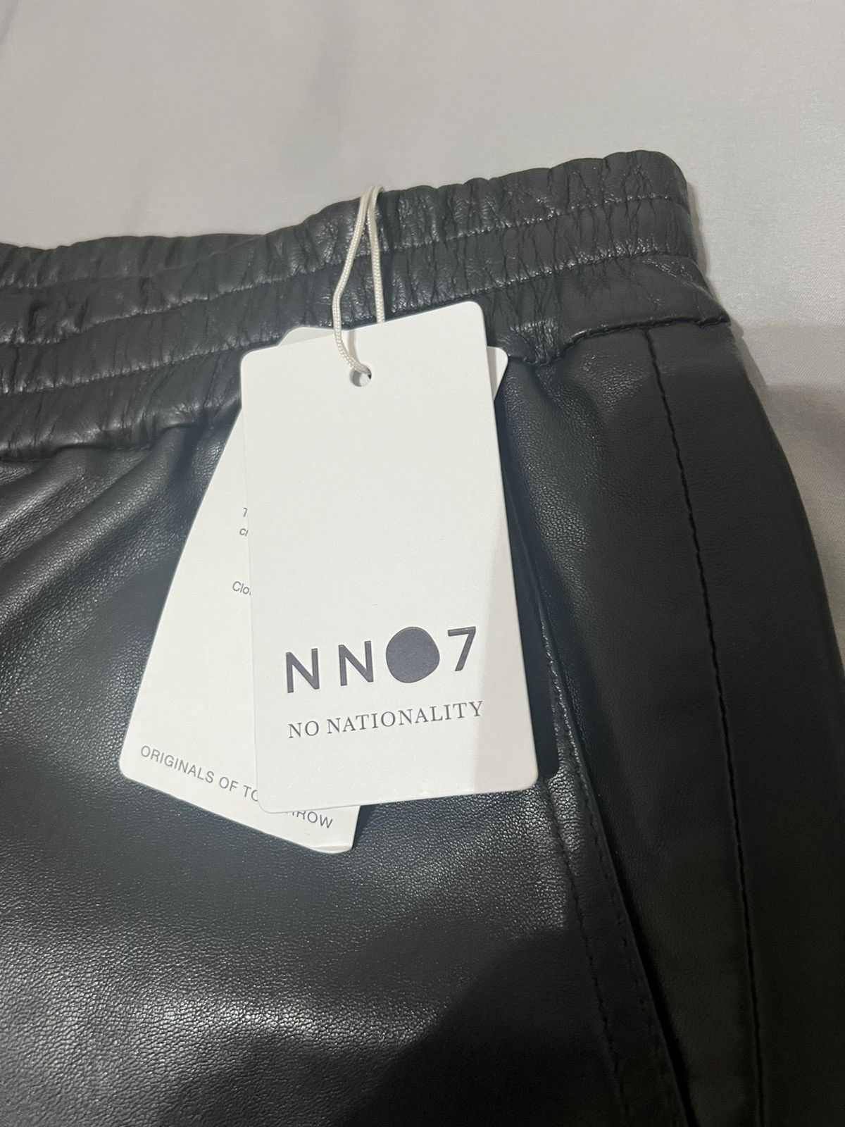 NN07 Nn07 No Nationality Leather Keanu 8232 Shorts Black Size US 31 - 4 Thumbnail