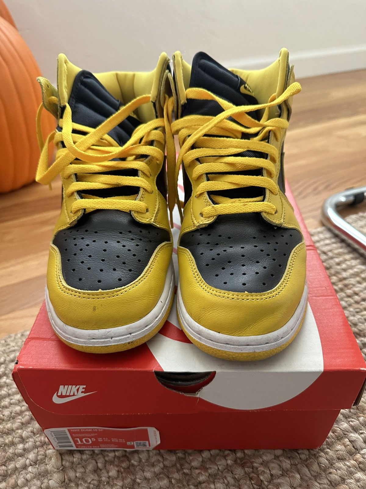 Nike Nike Dunk Hi Goldenrod varsity maize Iowa Size US 10.5 / EU 43-44 - 2 Thumbnail