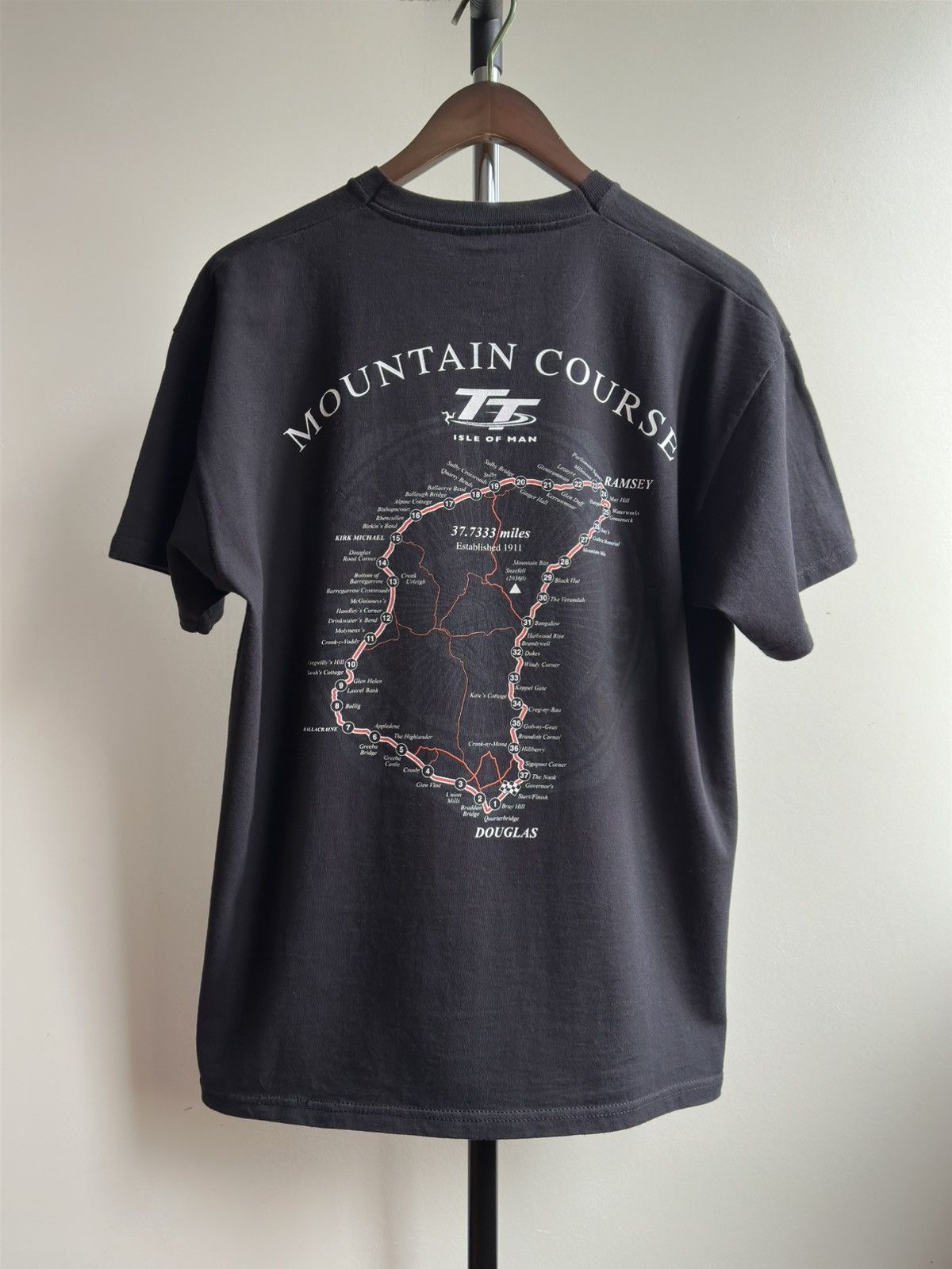 Vintage VINTAGE ISLE OF MAN TT RACING TEE Size US XL / EU 56 / 4 - 2 Thumbnail