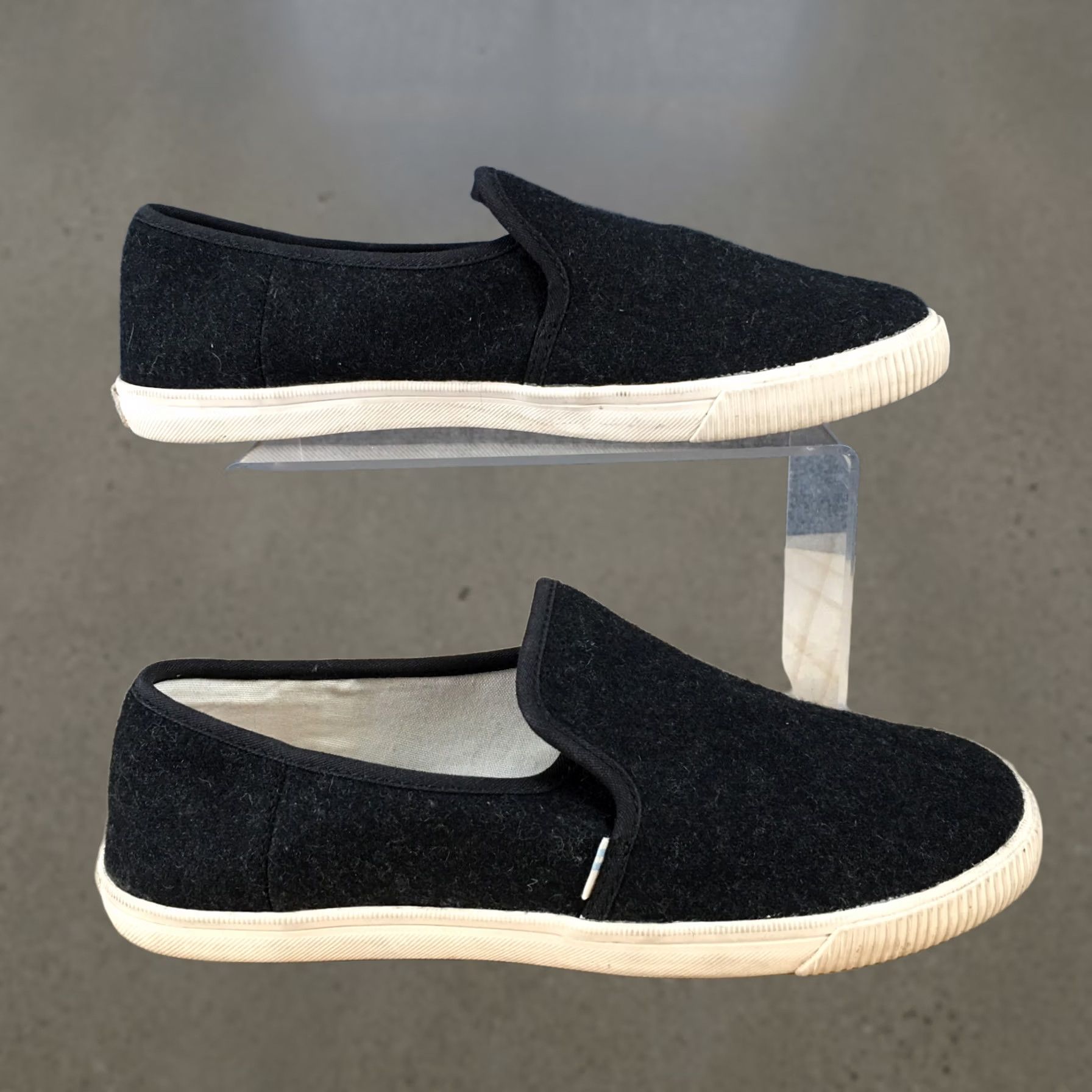 Toms TOMS Shoes Womens 7 Clemente Slip-On Sneakers Black Wool Low Top Comfort Casual Walking 10014132 Size M / US 6-8 / IT 42-44 - 1 Thumbnail