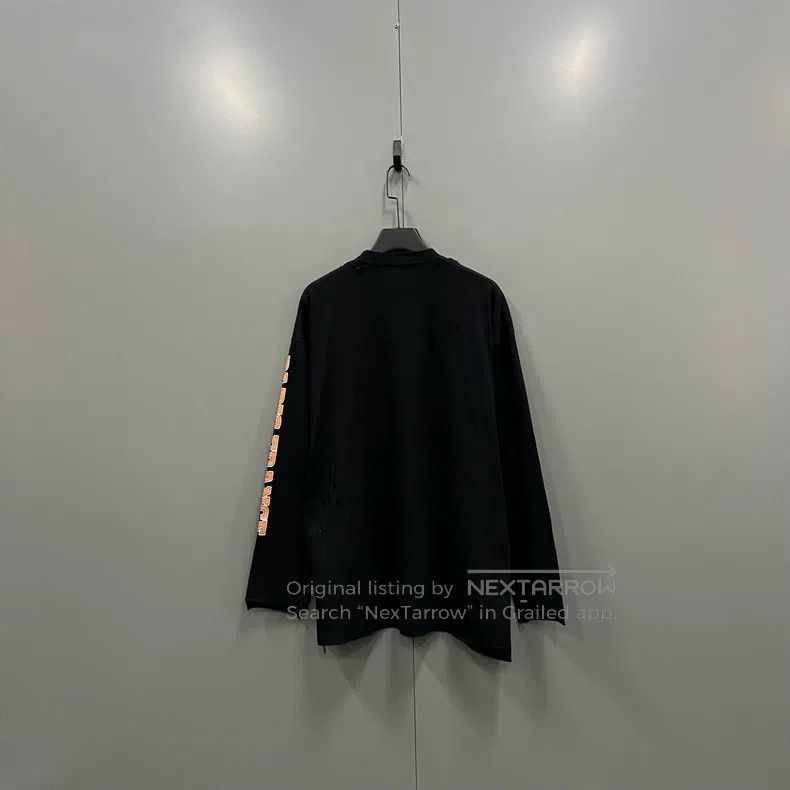 Balenciaga Balenciaga Black Distressed Letter Logo Long Sleeve Size US S / EU 44-46 / 1 - 2 Thumbnail