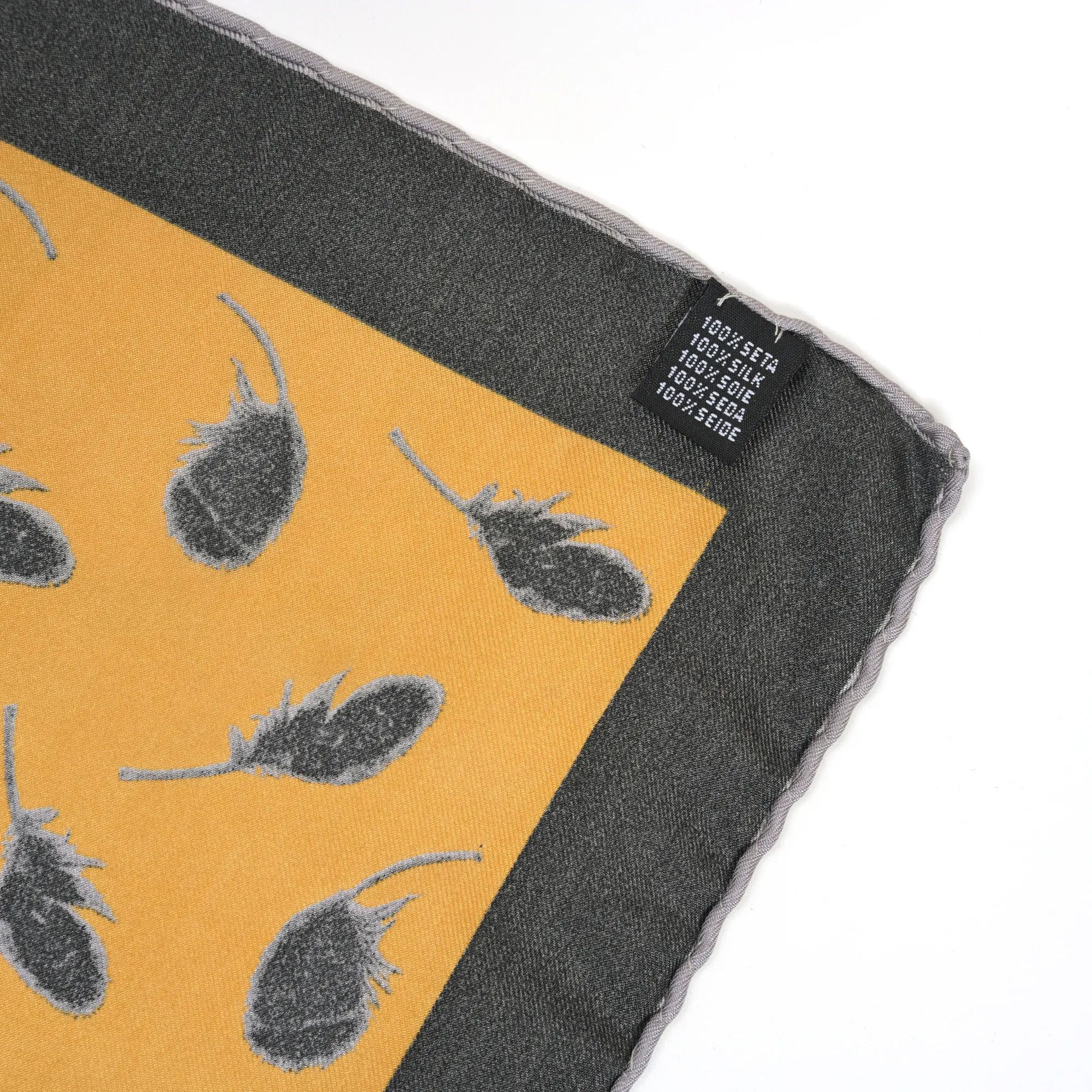 Other ARNYS yelow pocket square Size ONE SIZE - 4 Thumbnail