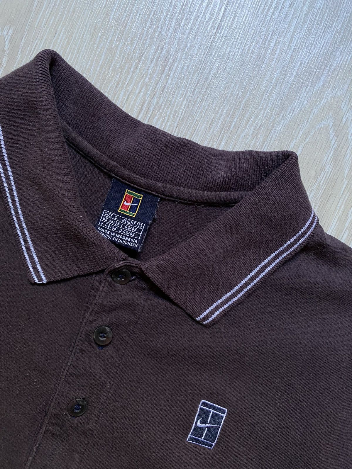 Nike × Vintage Vintage Nike Court Retro Polo Tee Y2K Swoosh Size S Size US S / EU 44-46 / 1 - 3 Thumbnail