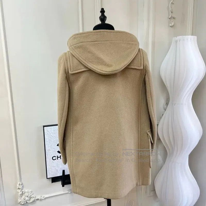 Burberry Burberry Women's Wool Coat in Khaki. Size M / US 6-8 / IT 42-44 - 4 Thumbnail