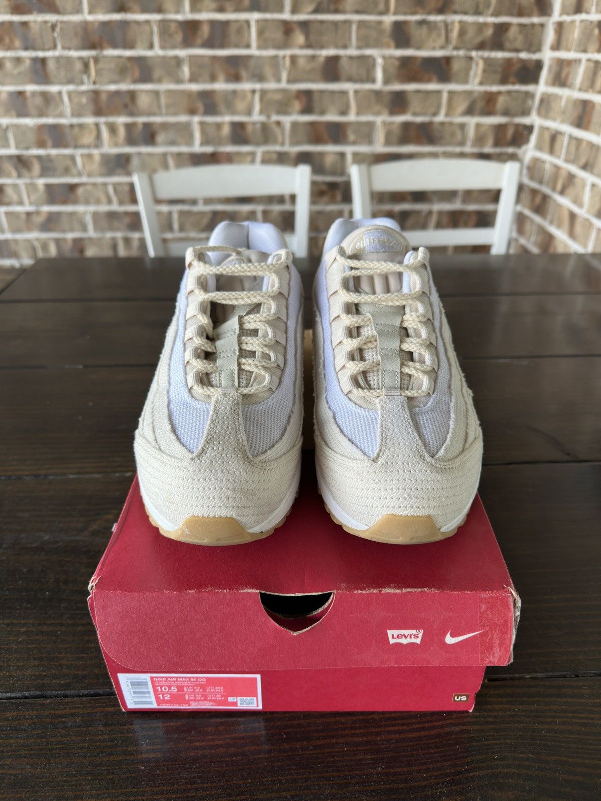 Levi's × Nike Levi’s x Nike Air Max 95 White Size US 10.5 / EU 43-44 - 2 Thumbnail
