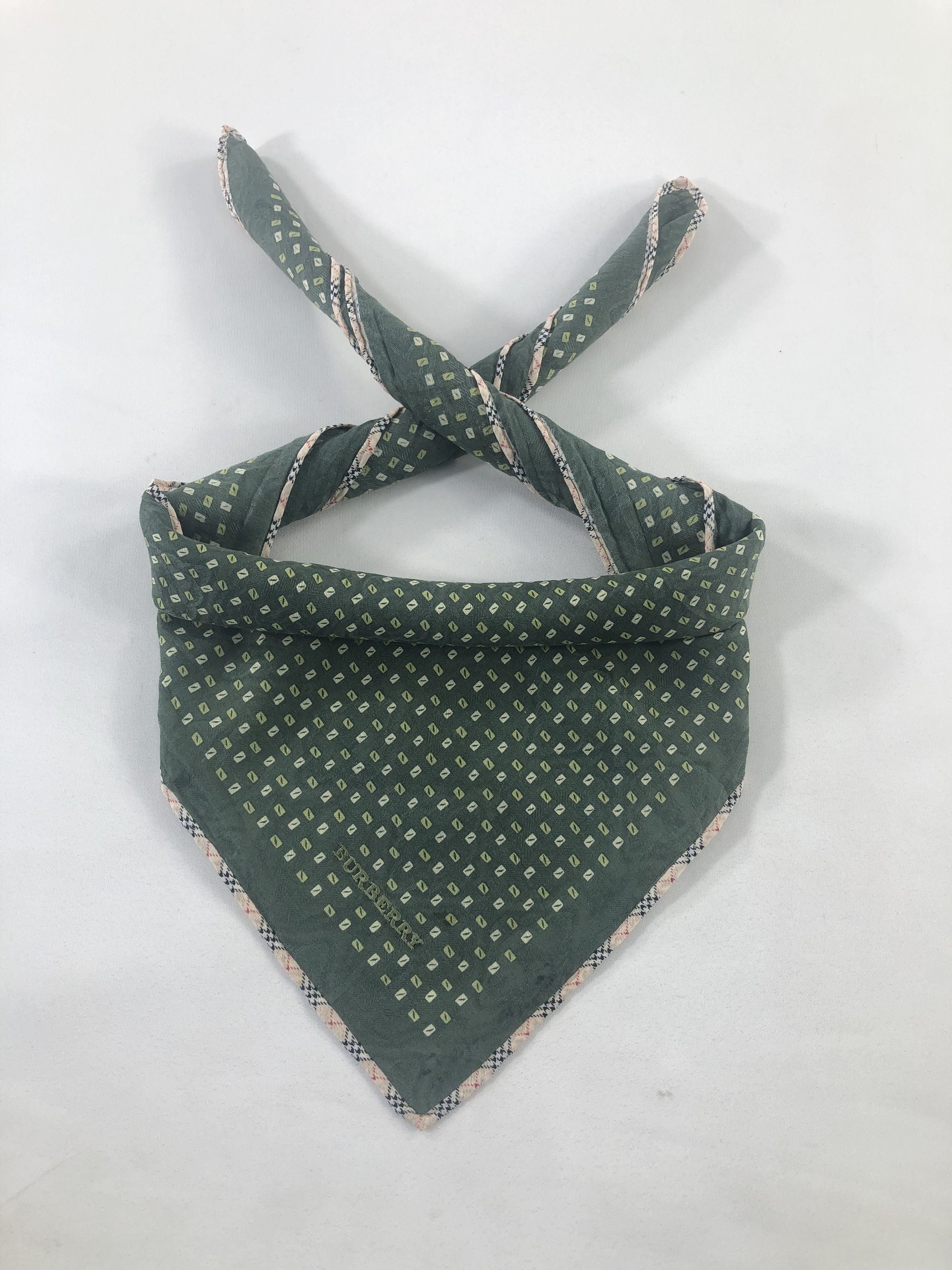 Burberry Burberry Handkerchief / Bandana / Neckerchief Size ONE SIZE - 1 Thumbnail