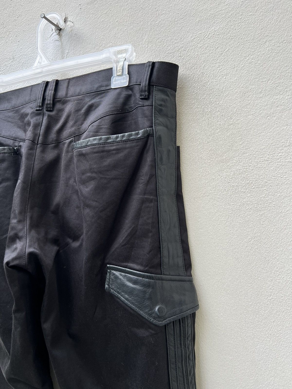 Vintage Vintage KENJI ITO Japan Leather Stripe Cargo Trouser Pant Size US 31 - 19 Thumbnail