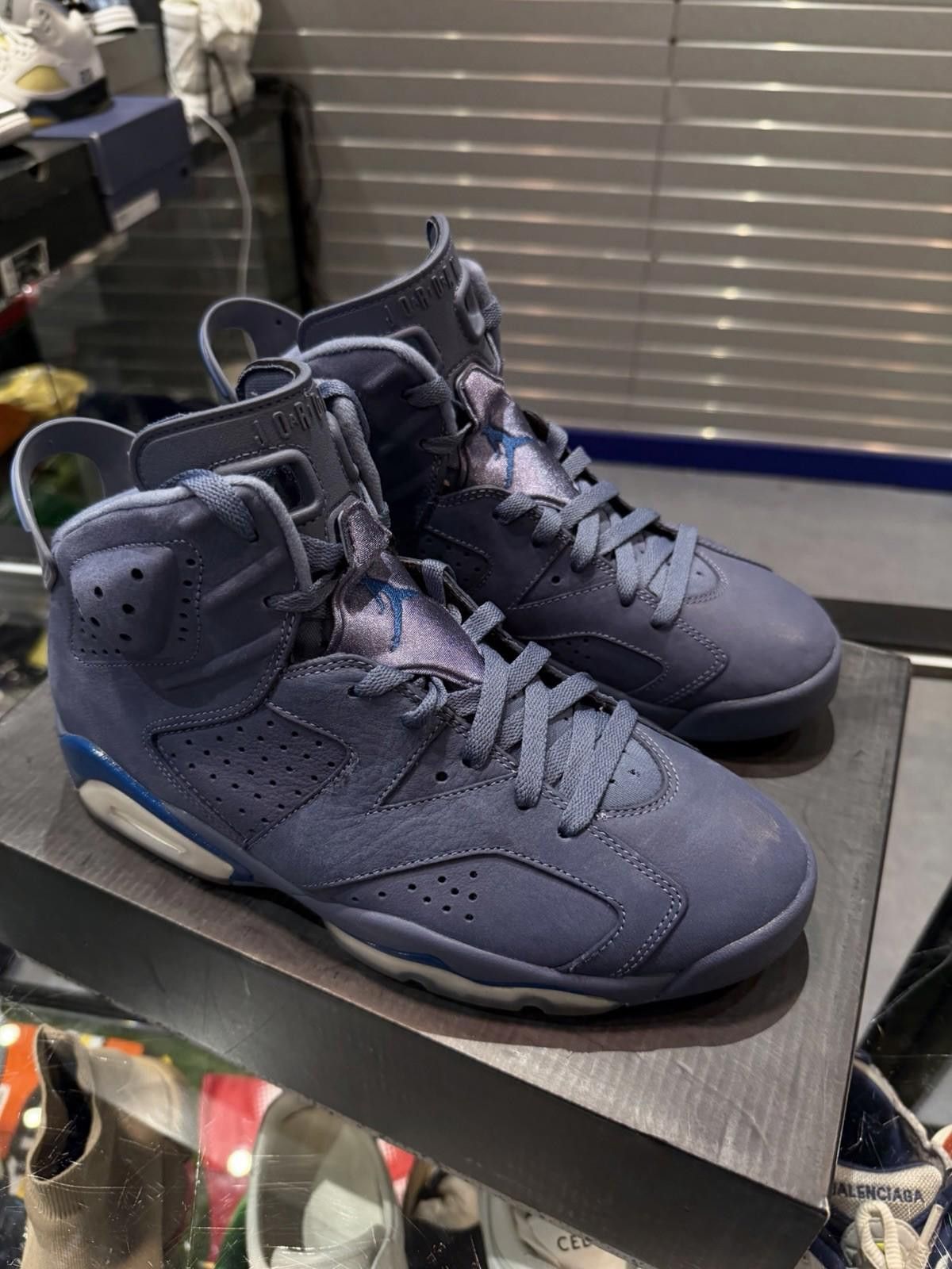 Jordan Brand Jordan 6 Retro Diffused Blue 2018 Size 8.5 Used RARE Size US 8.5 / EU 41-42 - 4 Thumbnail