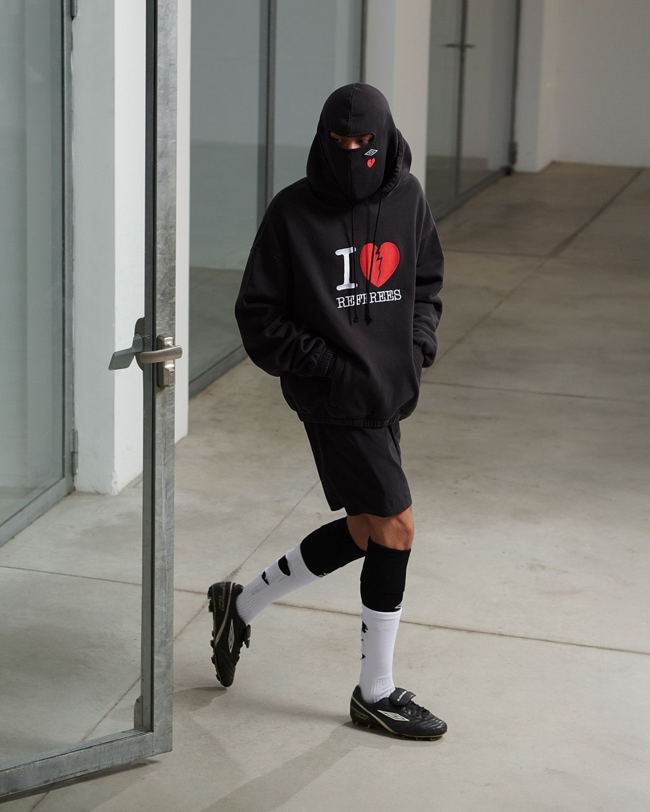 Umbro x Slam Jam Black I Love Referees Logo Masked Hoodie Size US L / EU 52-54 / 3 - 7 Thumbnail