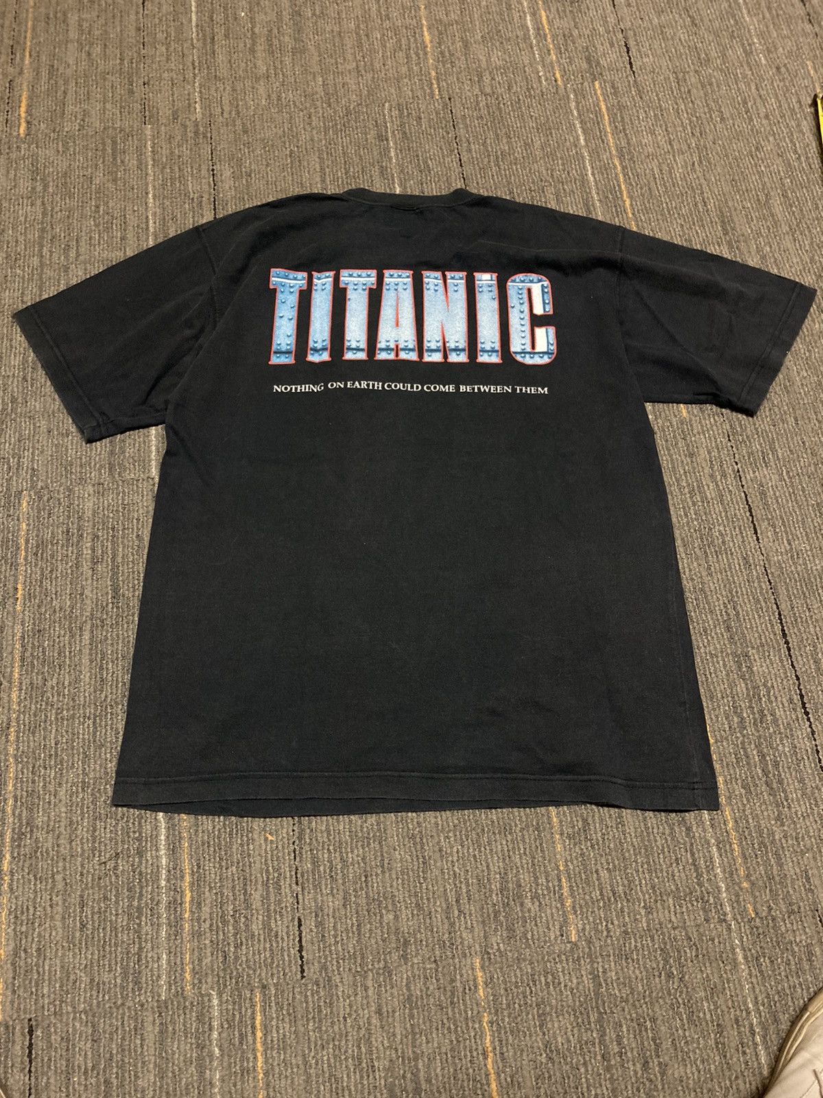 Vintage Titanic vintage 90s t shirt official promo Size US XL / EU 56 / 4 - 4 Thumbnail