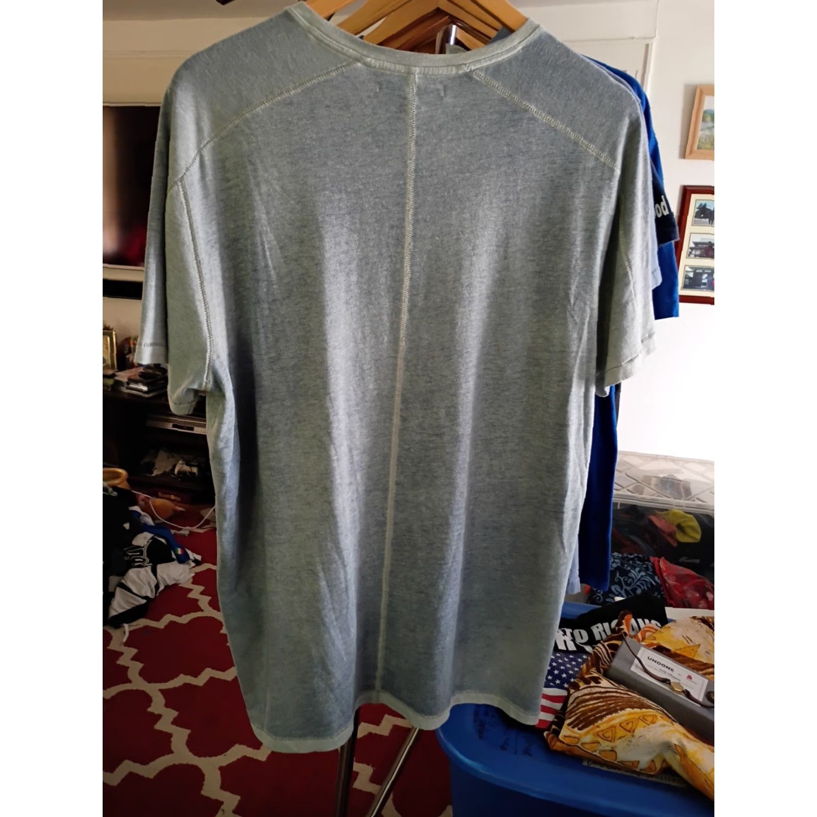 VINTAGE John Varvatos USA Designer Simple Basic Tee Gray L Mens Shirt Shirt?