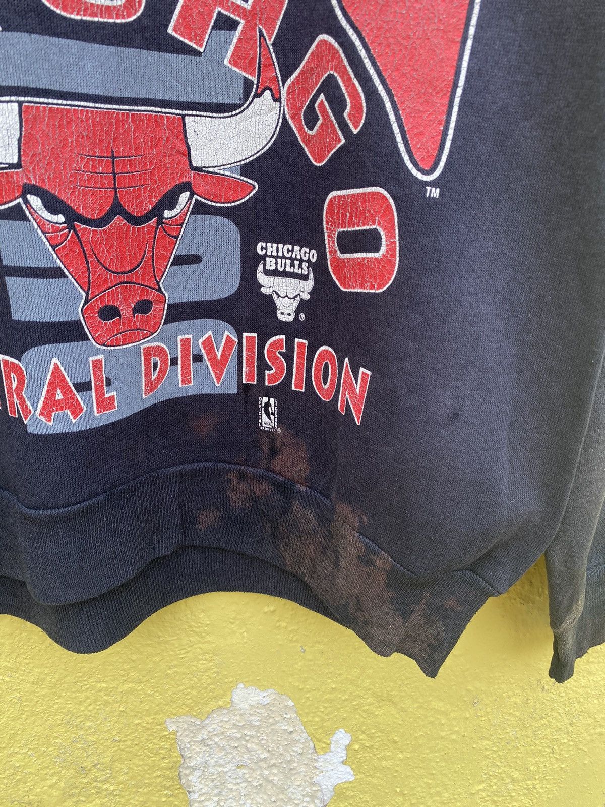 NBA × Vintage Vintage Chicago bulls NBA sunfaded sweatshirt Size US M / EU 48-50 / 2 - 8 Thumbnail
