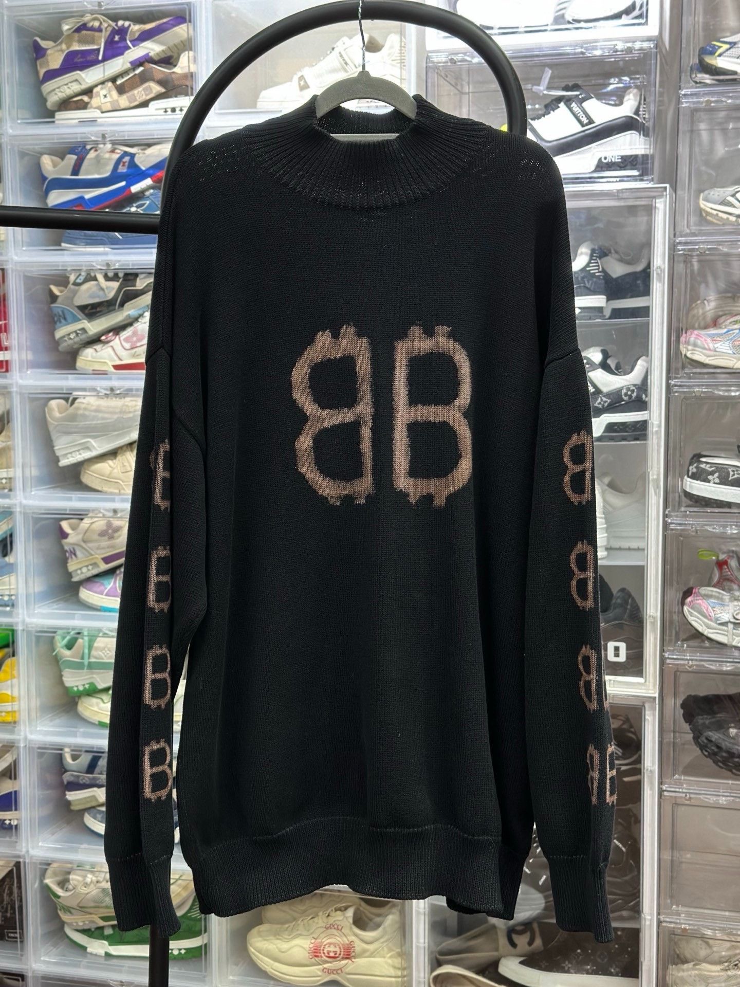 Balenciaga Balenciaga Printed Black Sweater S Men Size US S / EU 44-46 / 1 - 1 Thumbnail