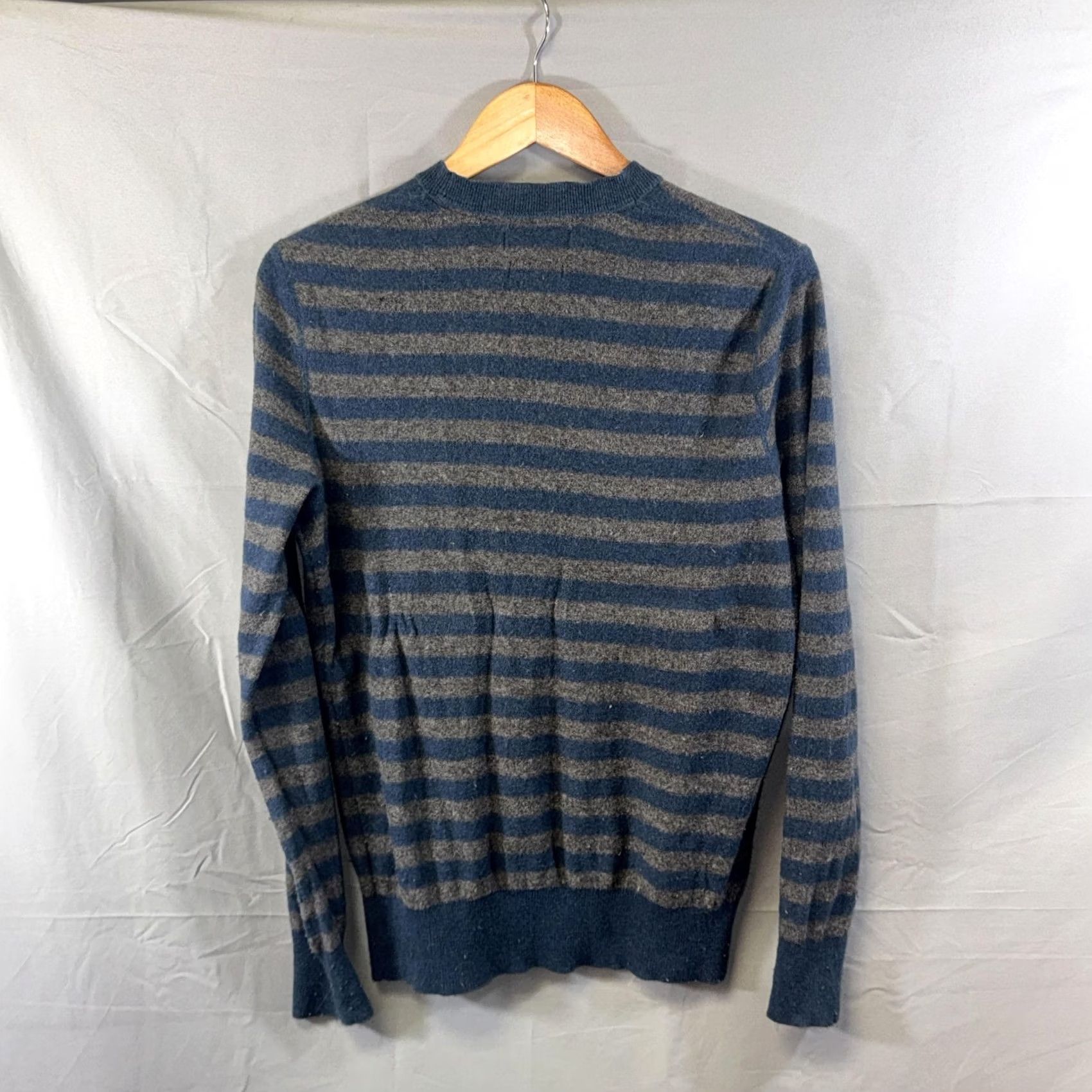 Banana Republic Banana Republic Sweater Mens Medium Blue Gray Striped Merino Wool Italian Yarn Crew Neck Knit Pullover Nylon Size US M / EU 48-50 / 2 - 2 Thumbnail